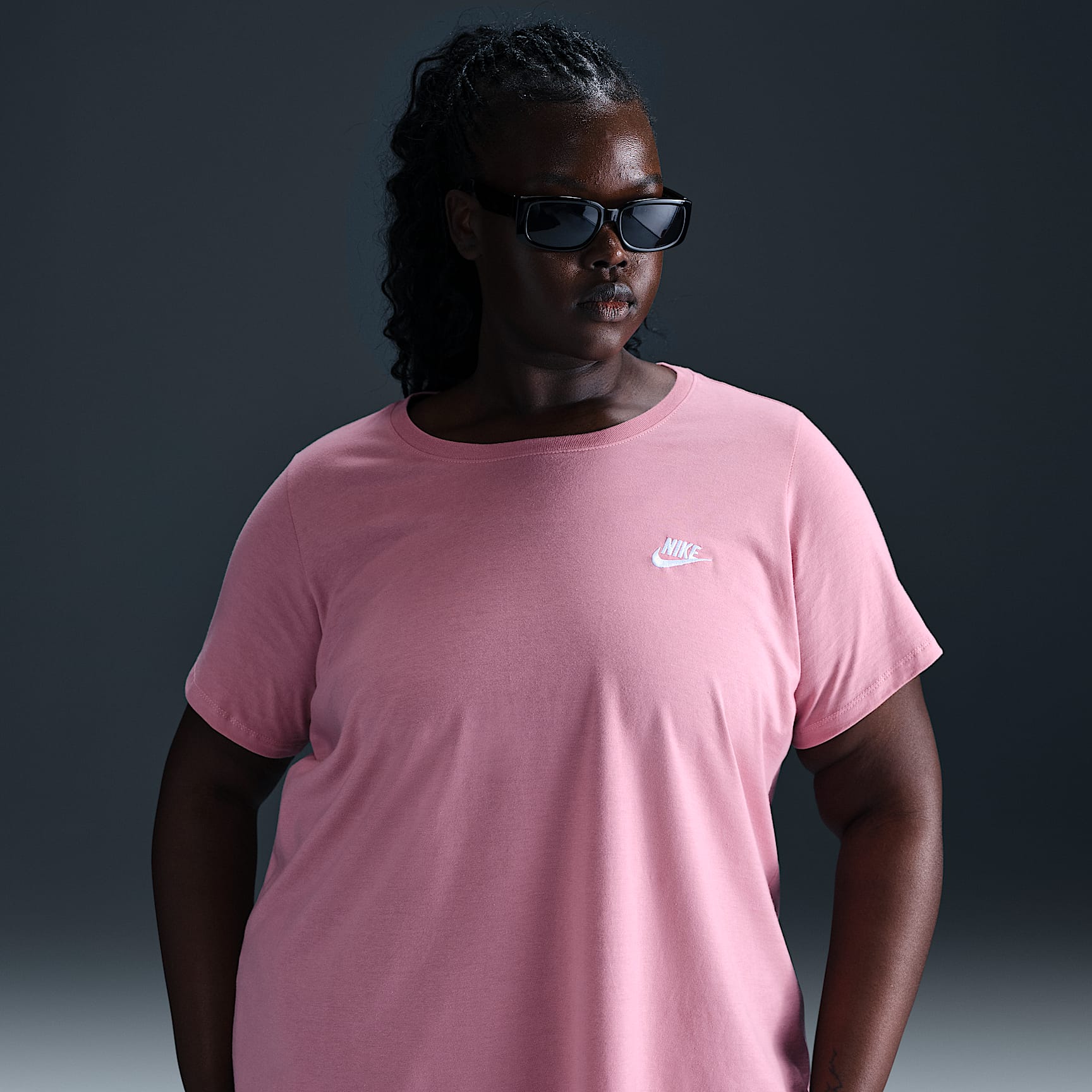 Nike Sportswear Club Essentials Women's T-Shirt (Plus Size)
