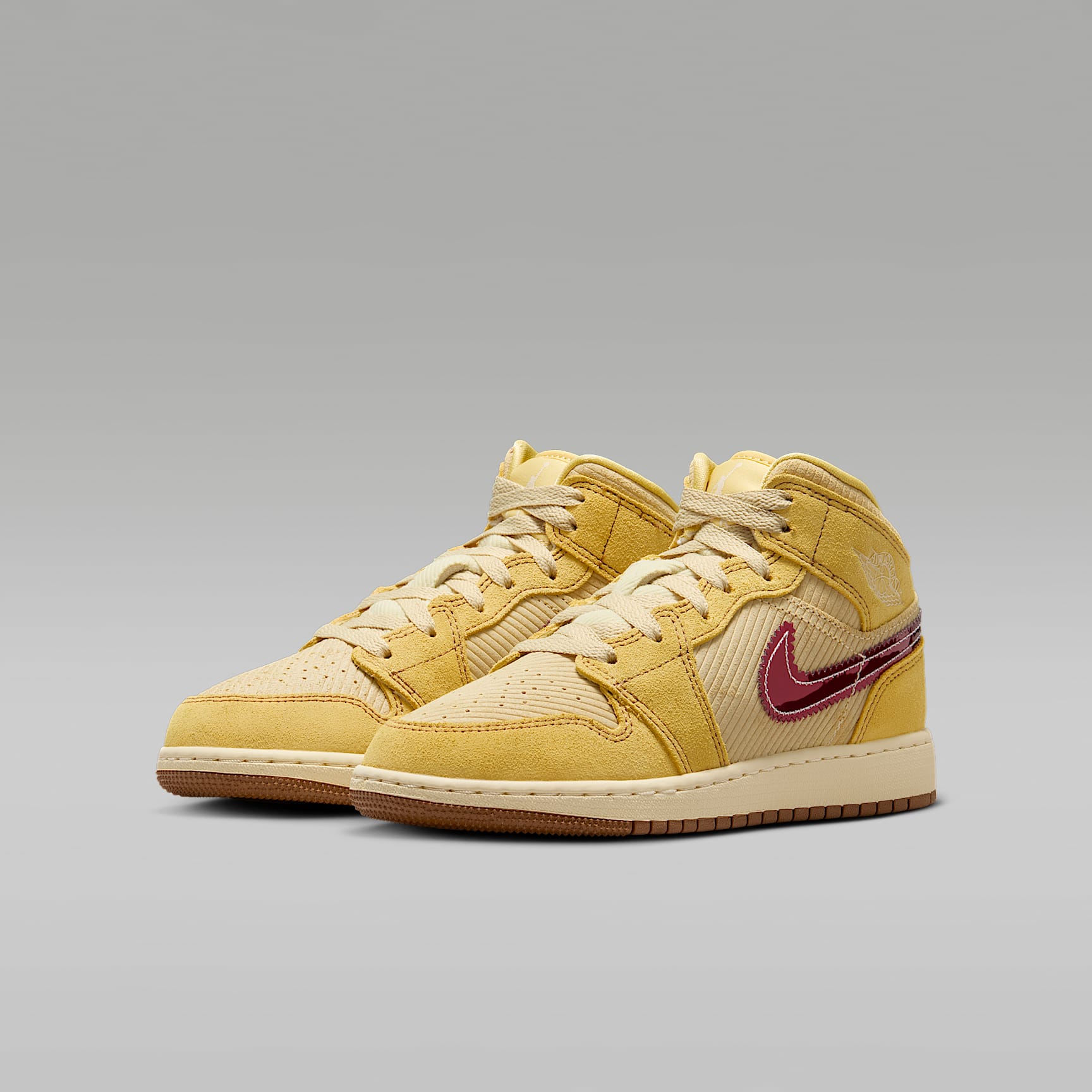 Air Jordan 1 Mid SE Big Kids' Shoes
