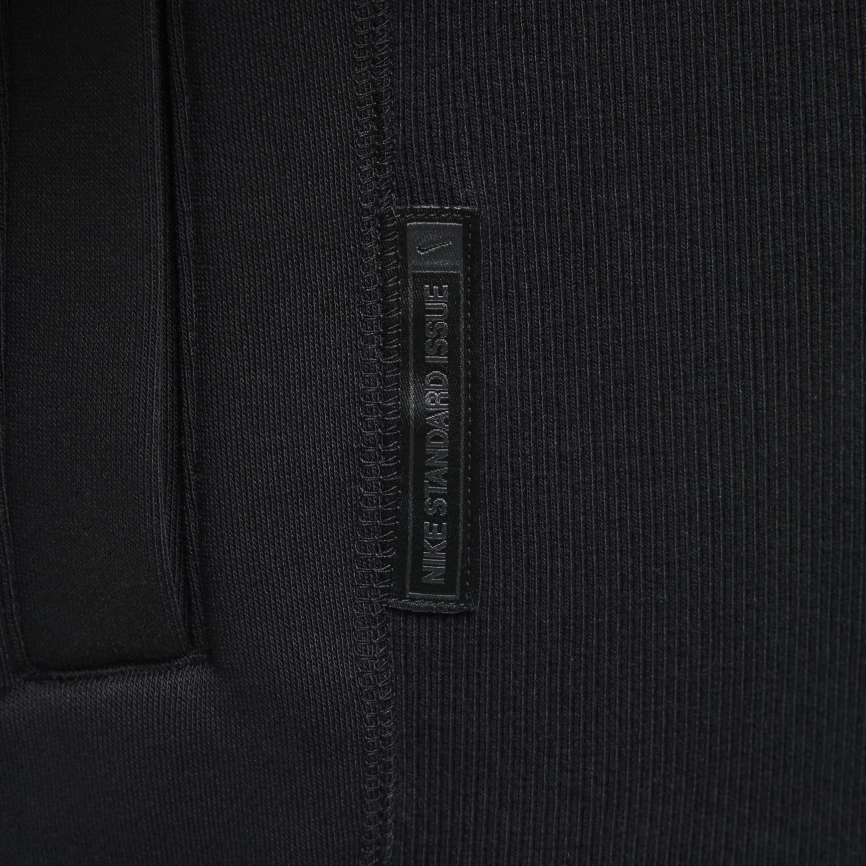 LeBron Standard Issue Men's Therma-FIT Basketball Jacket