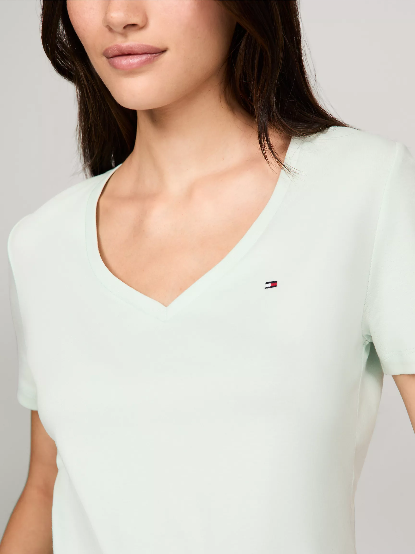 Женская футболка Tommy Hilfiger, Футболка с V-образным вырезом