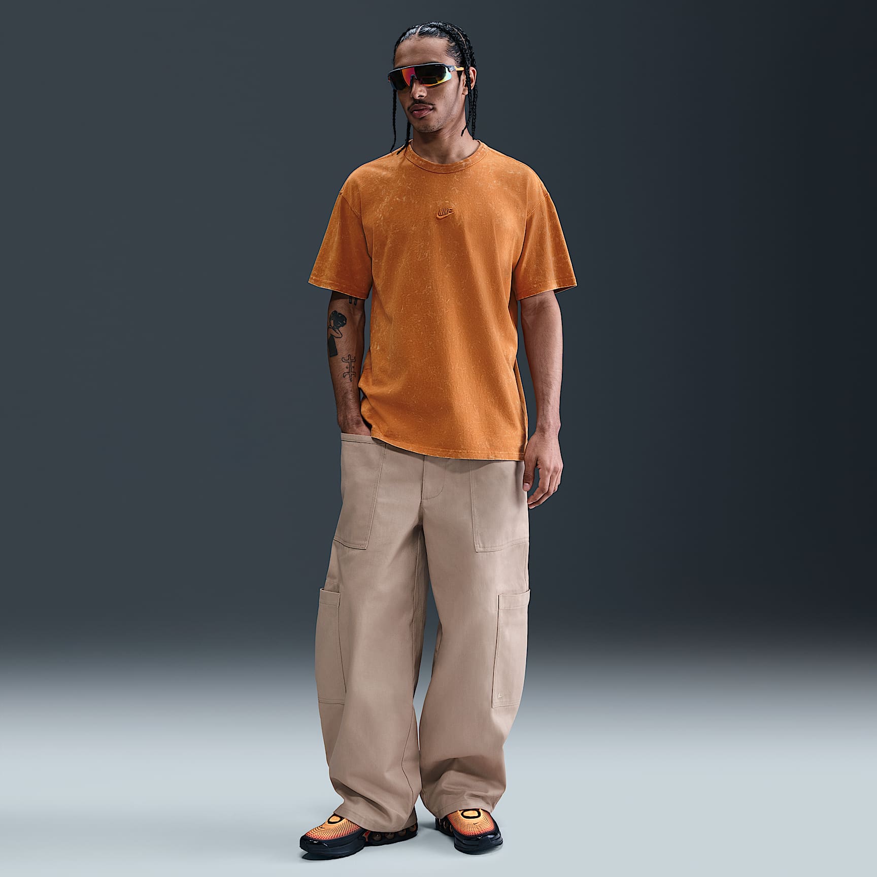 Nike Sportswear Premium Essentials Men's Max90 T-Shirt