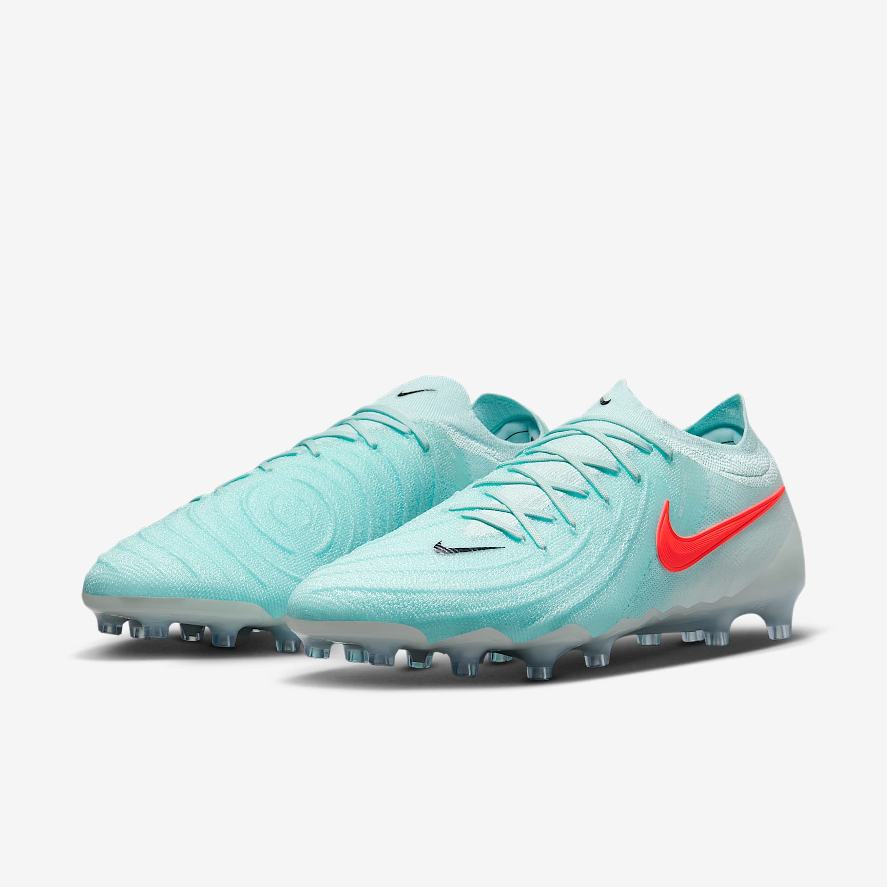 Nike Phantom GX 2 Elite AG Low-Top Soccer Cleats