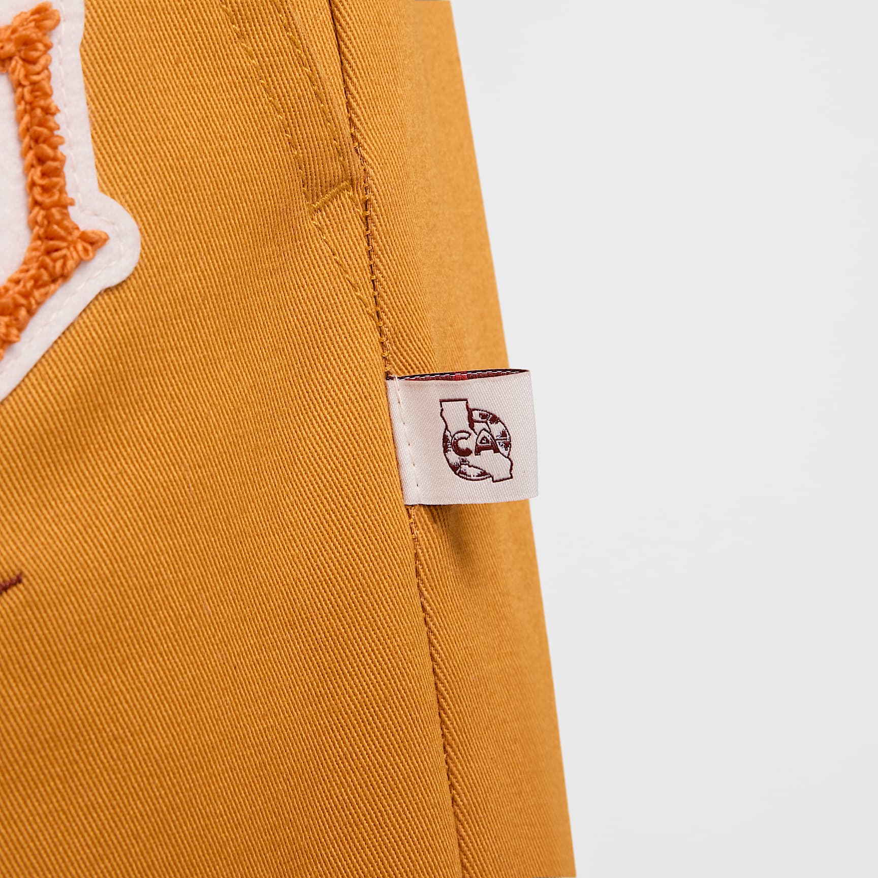 Club América Men's Nike Life Soccer Unlined El Chino Pants