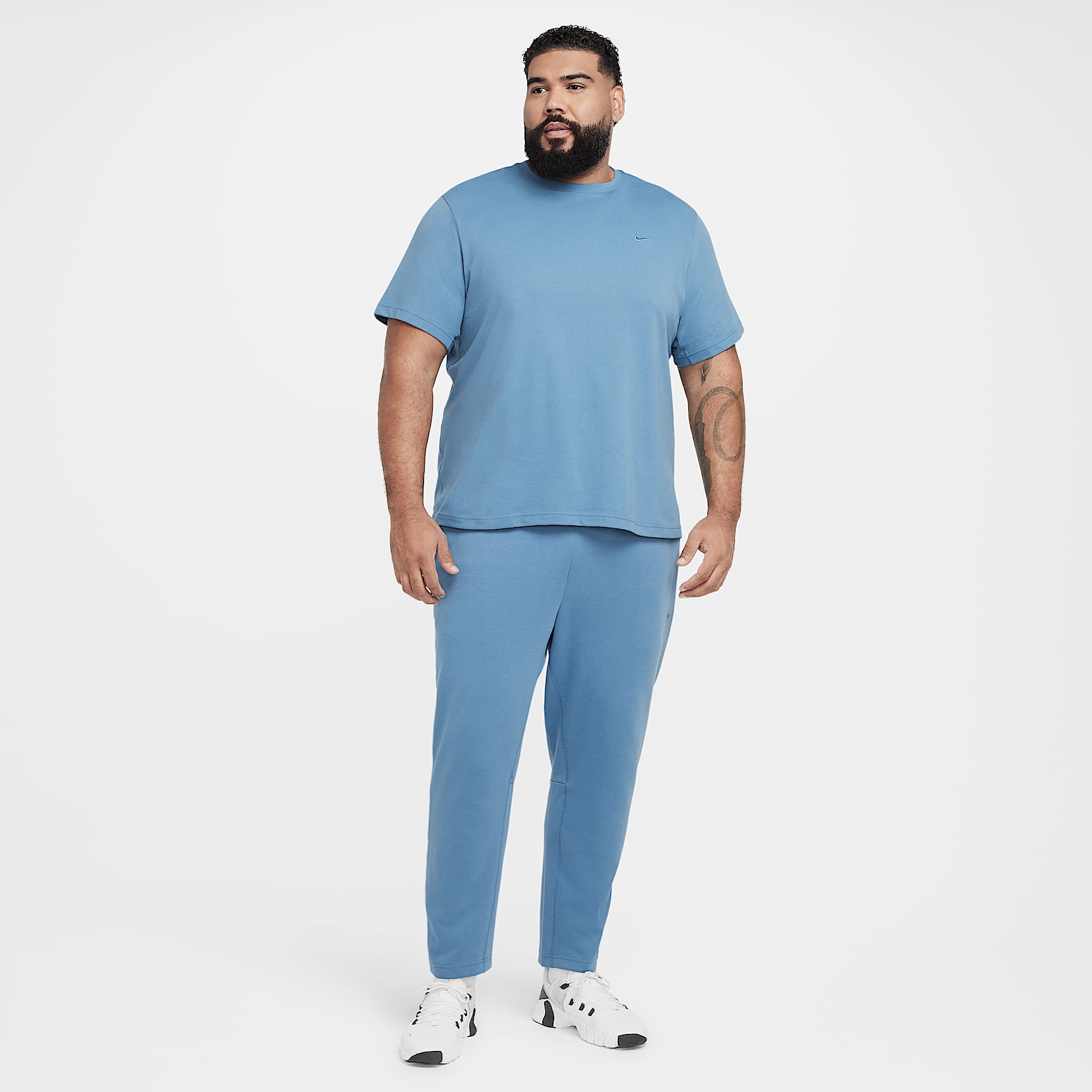 Nike Primary Men's Dri-FIT Short-Sleeve Versatile Top