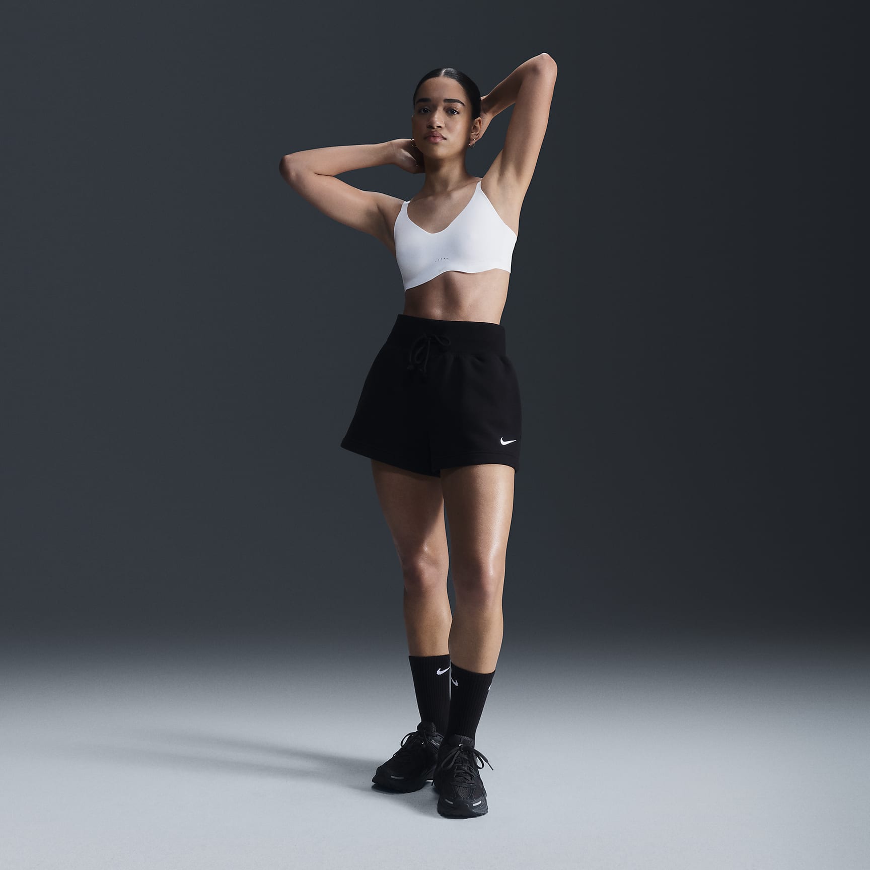 Nike Alate Minimalist Women's Light-Support Padded Convertible Sports Bra