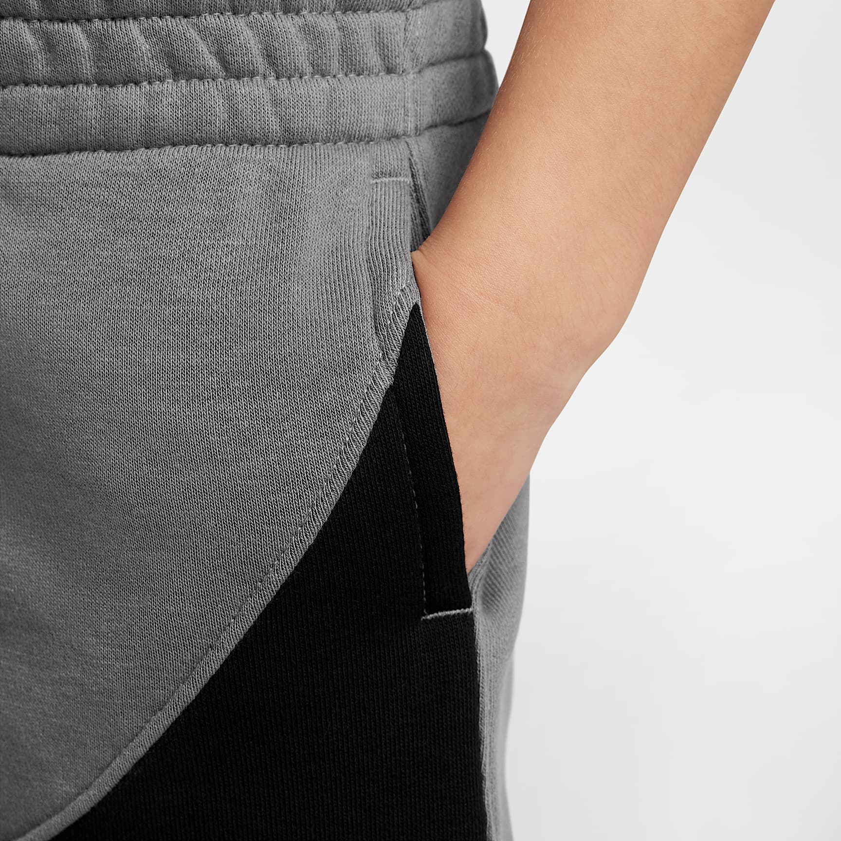 Nike Sportswear Toddler On the Move French Terry Shorts