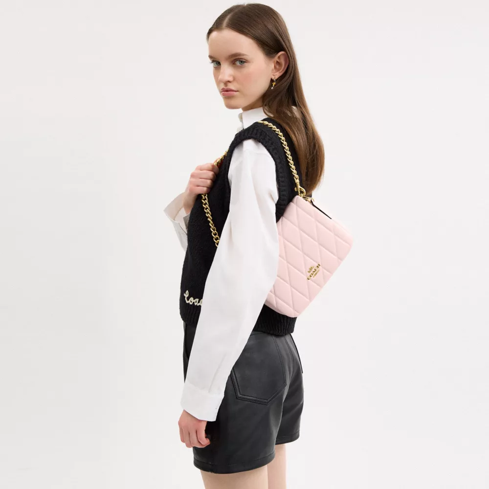 Сумка COACH Quinn Bag With Quilting