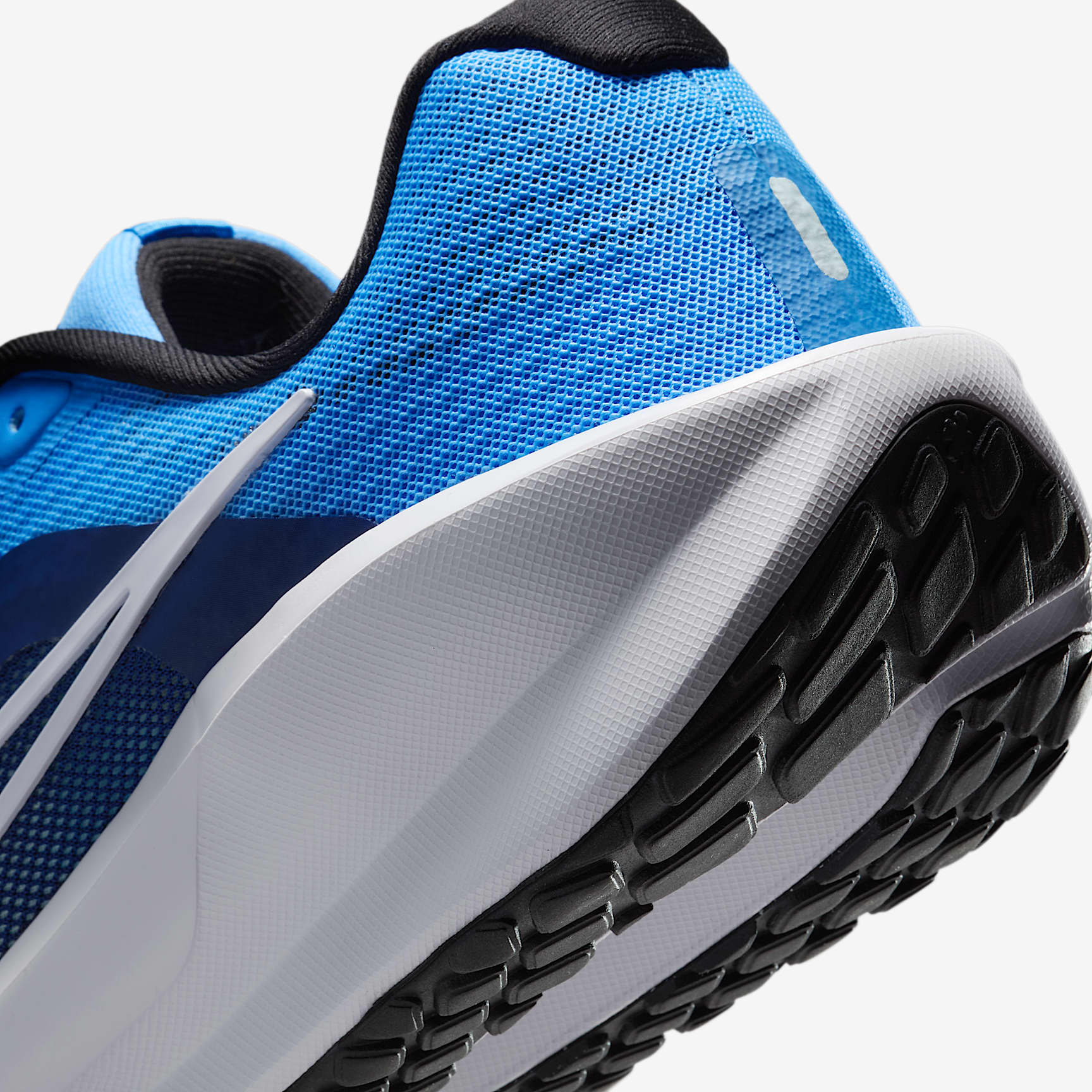 Nike Downshifter 13 Men's Road Running Shoes (Extra Wide)