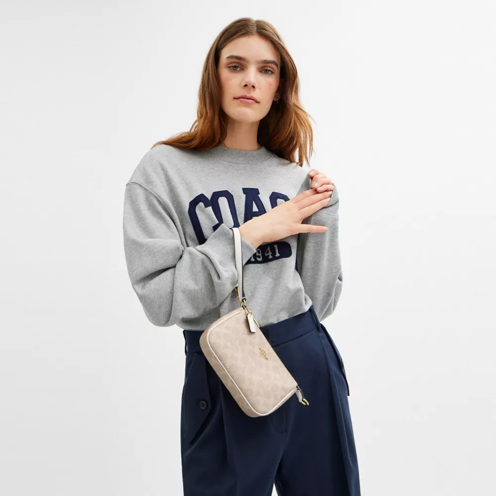 Сумка COACH Nolita 19 In Signature Canvas