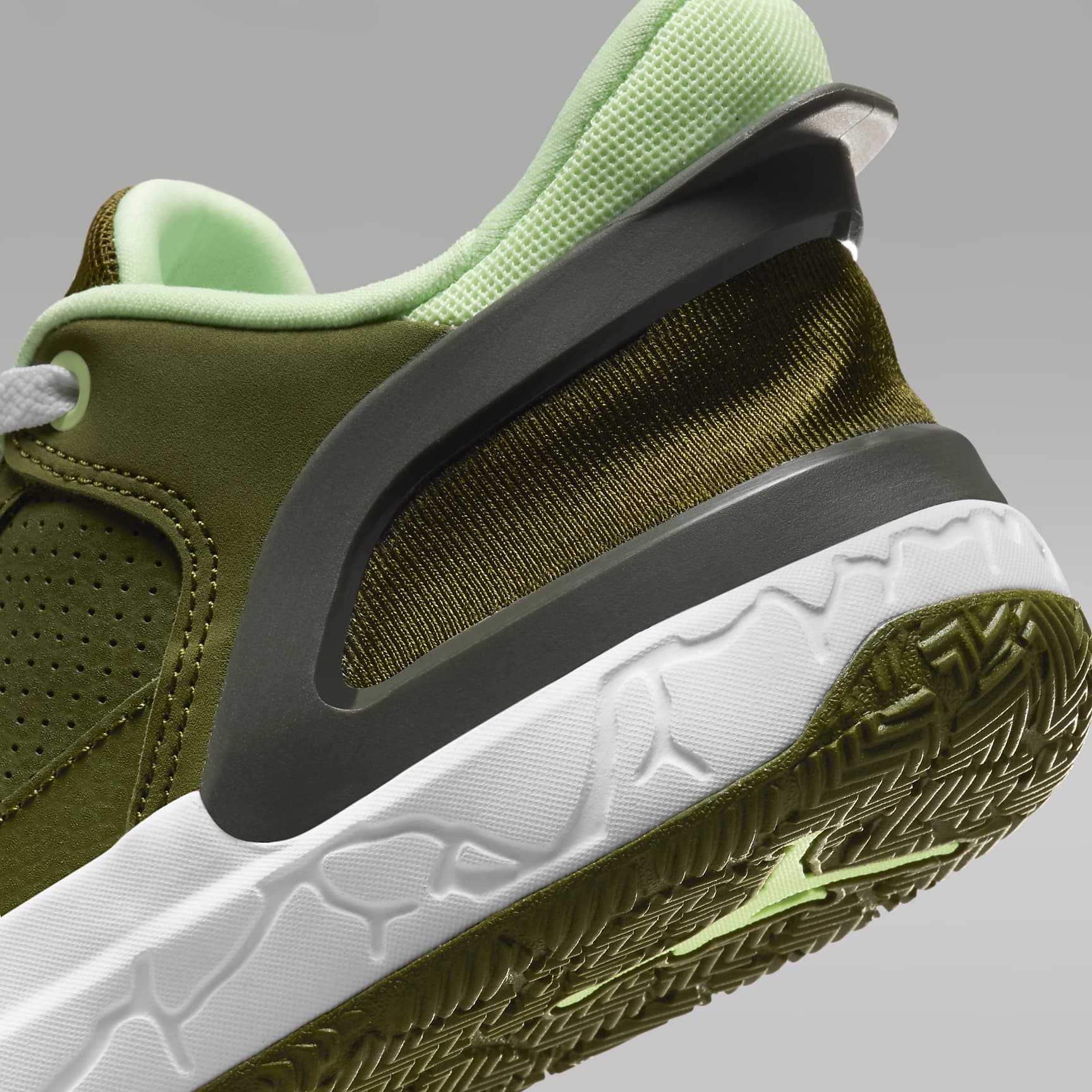 Jordan DAY1 EO Big Kids' Shoes