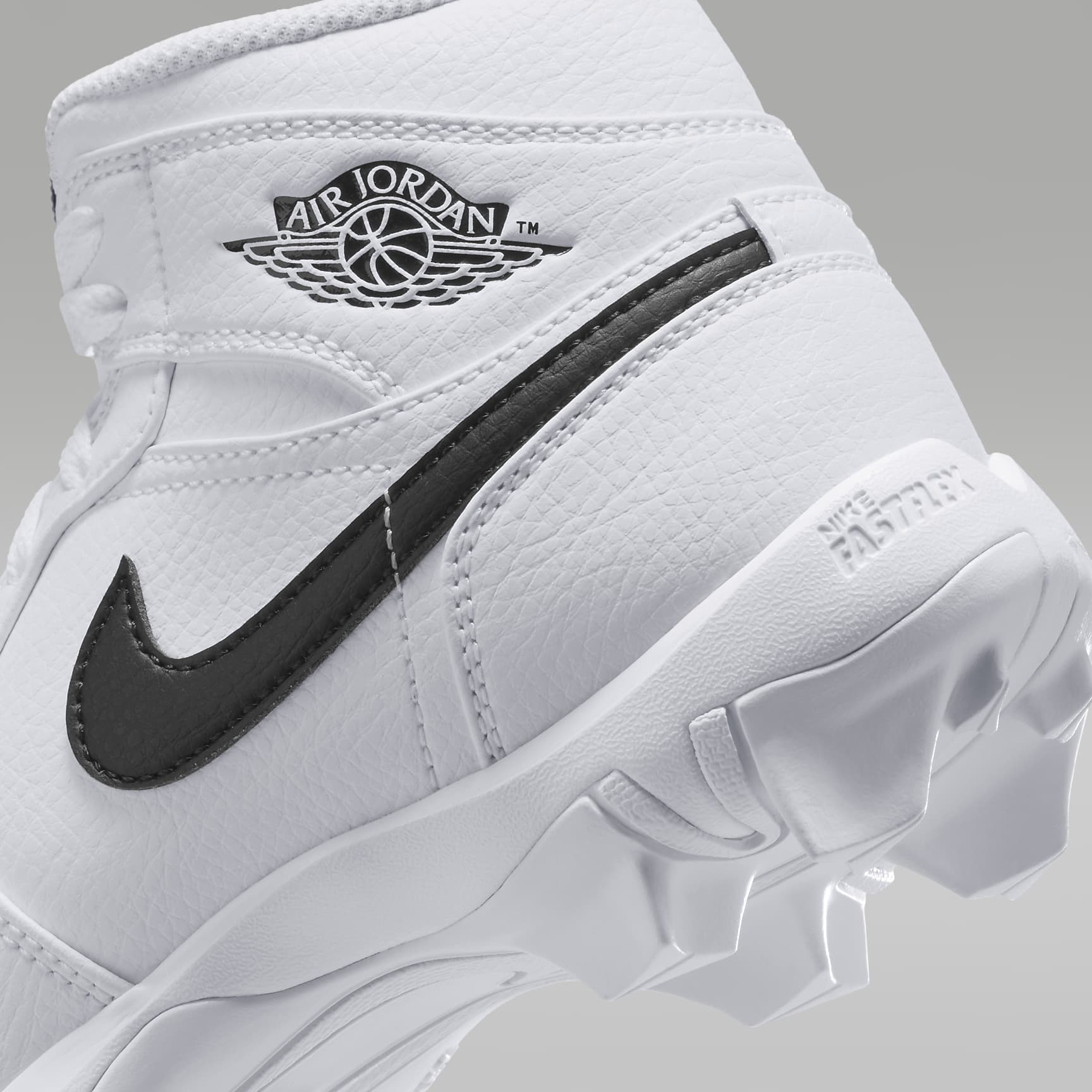 Jordan 1 Mid Little/Big Kids' Cleats