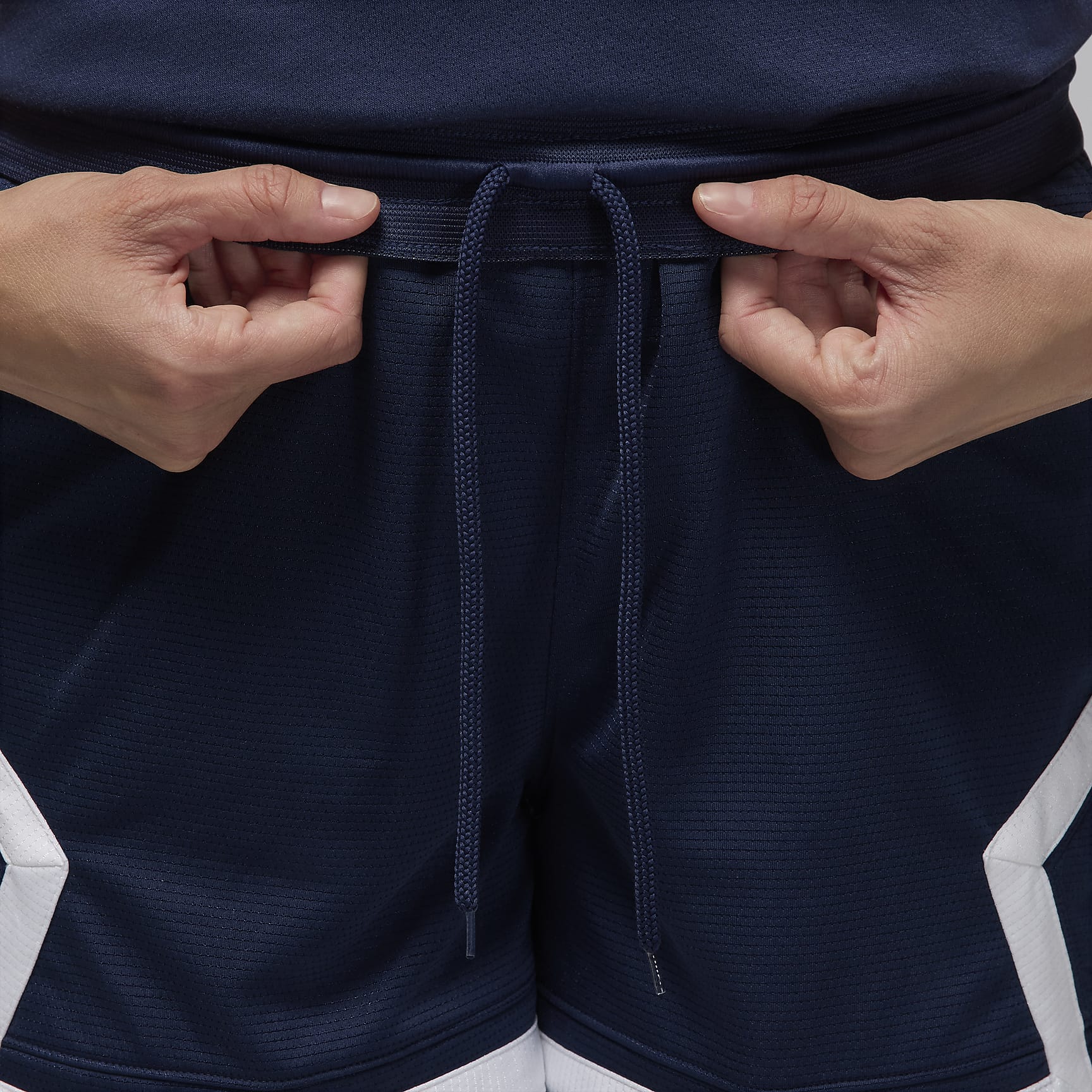 Jordan Sport Women's 4" Diamond Shorts