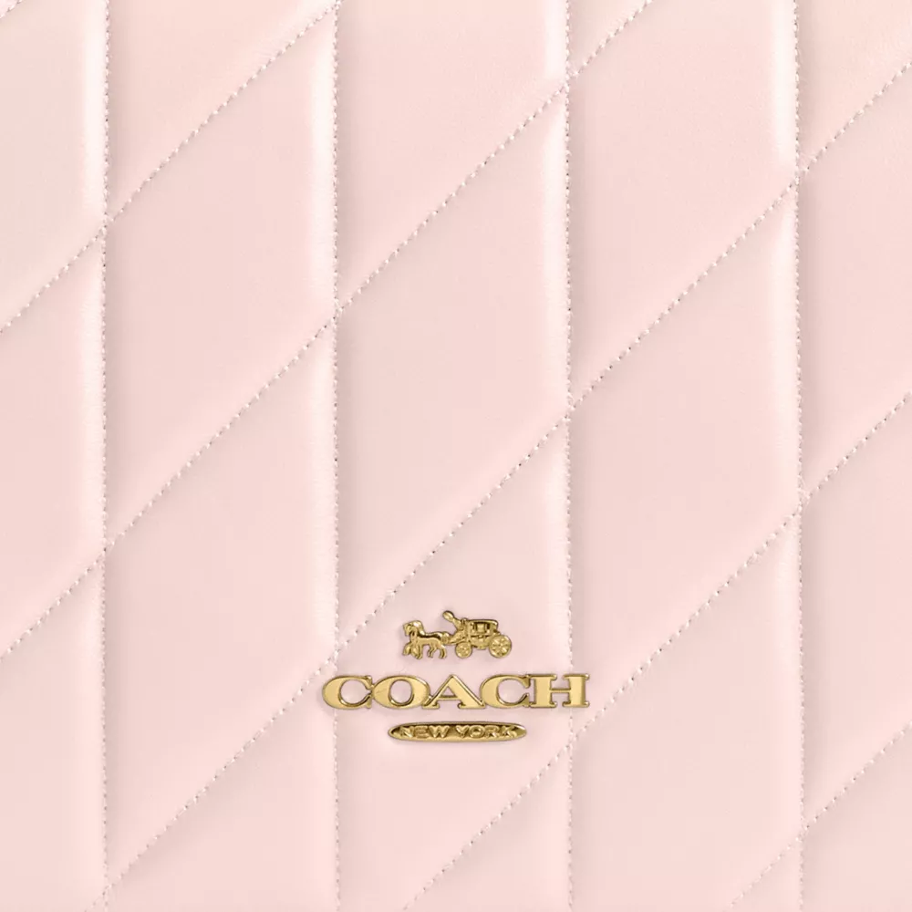 Сумка COACH Quinn Bag With Quilting