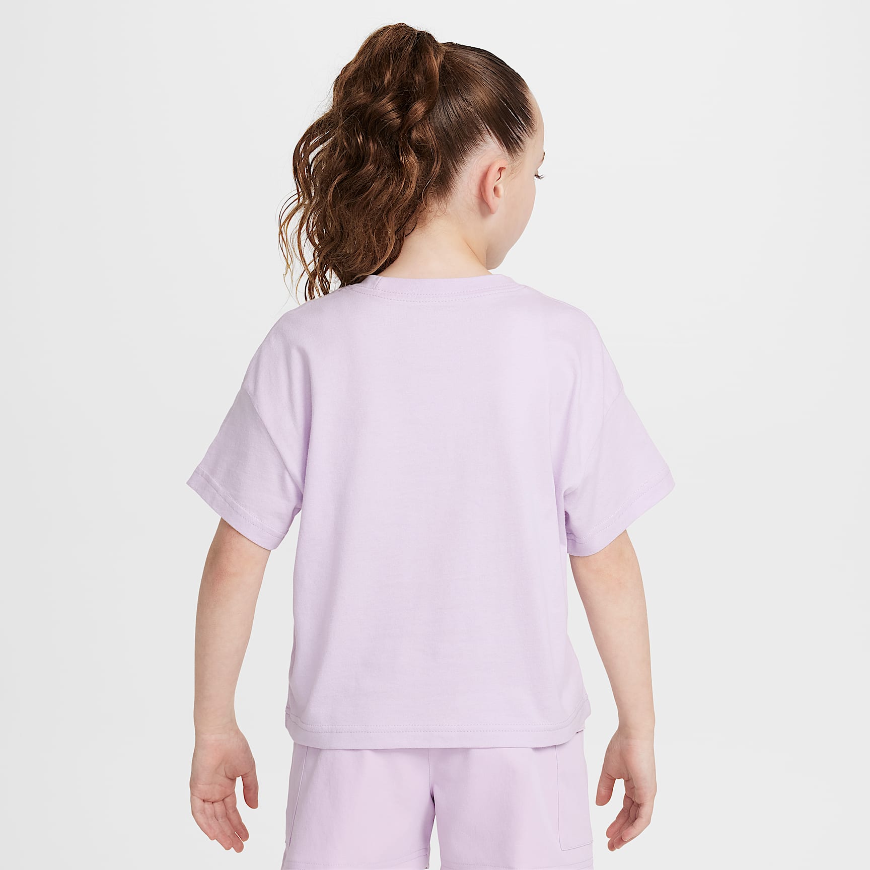 Nike Sportswear Essential Big Kids' (Girls') T-Shirt