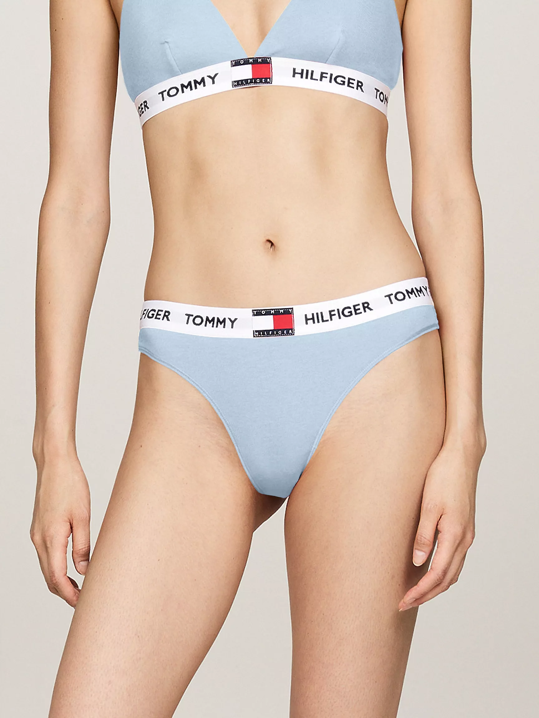 Женское нижнее белье Tommy Hilfiger, Стринги с логотипом Tommy