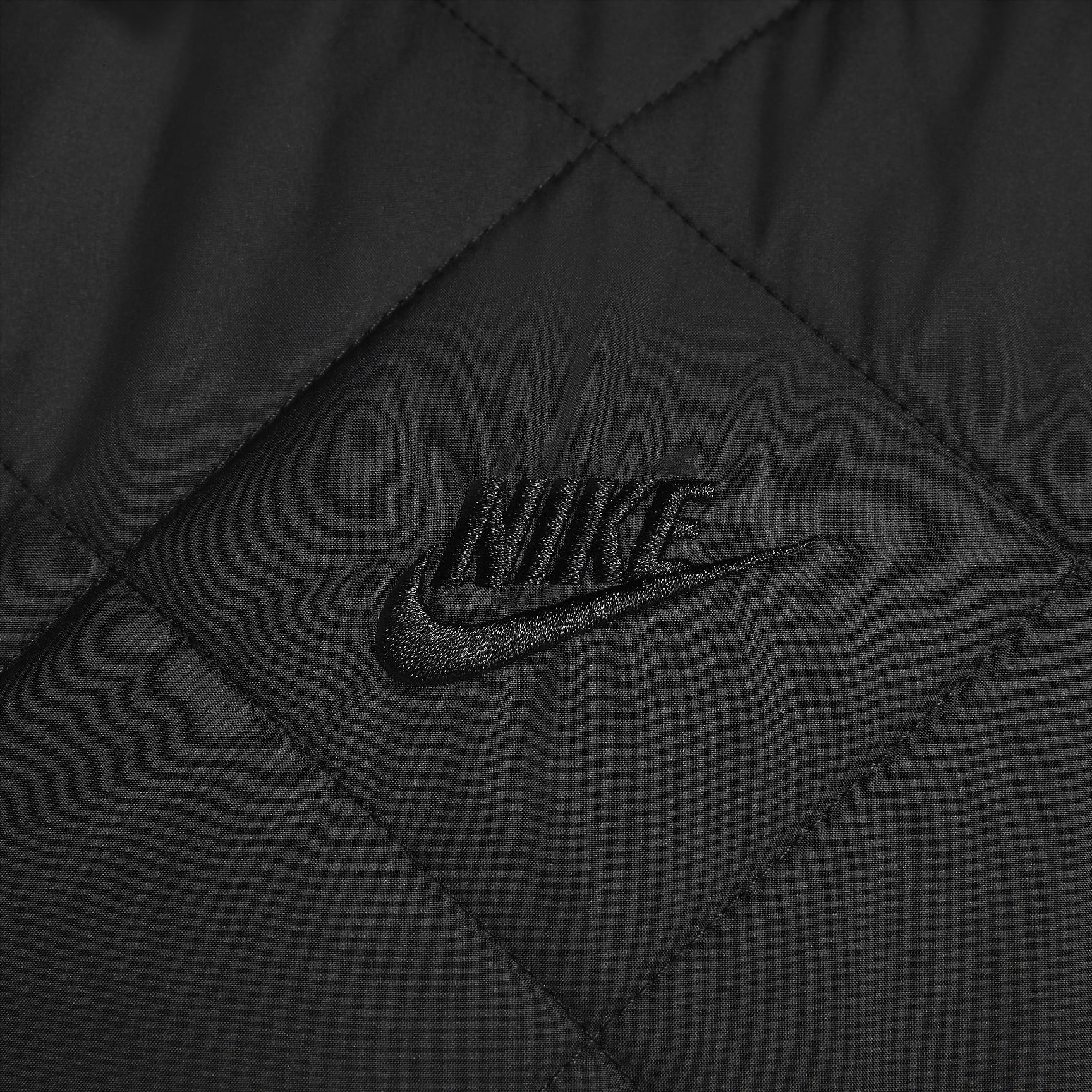Nike Club Men's Lightweight Quilted Therma-FIT Insulated Jacket