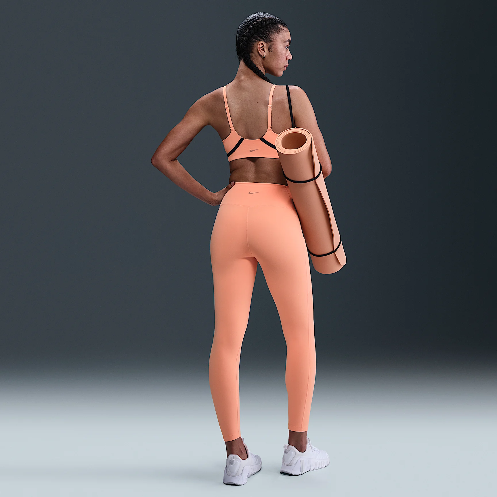 Nike One Women's High-Waisted 7/8 Leggings with Pockets