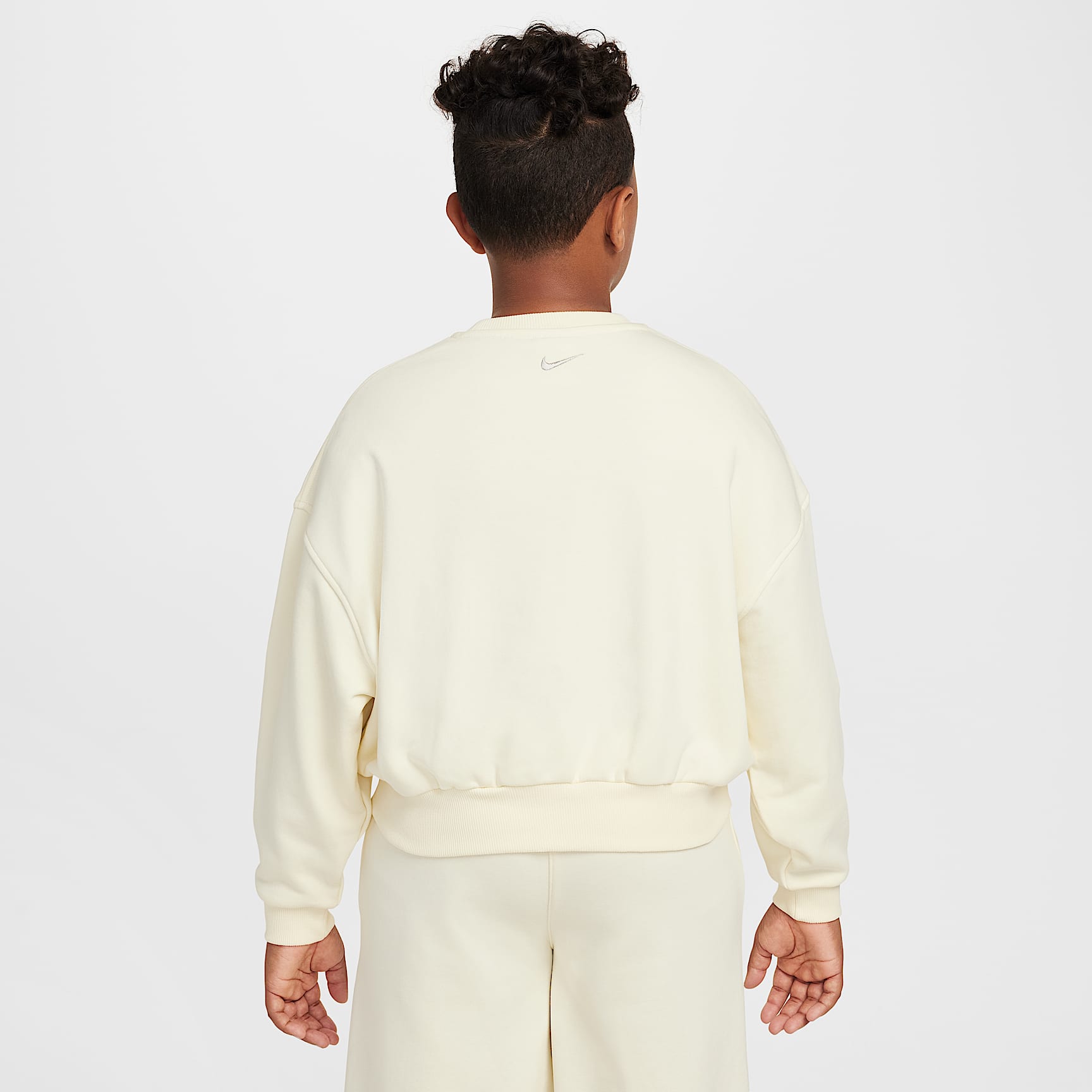 Nike Sportswear Club Girls' French Terry Crew-Neck Sweatshirt