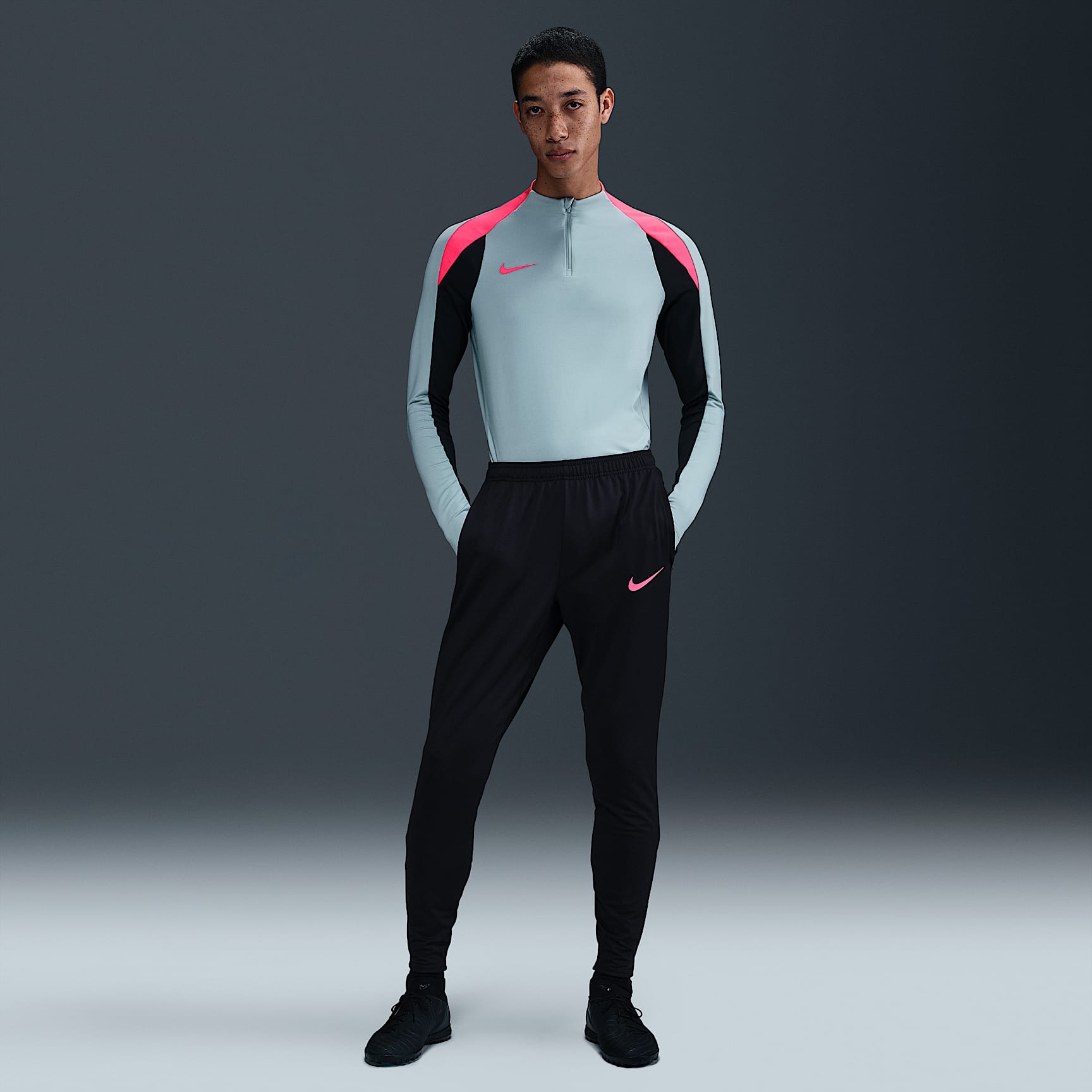 Nike Strike Men's Dri-FIT Soccer 1/2-Zip Drill Top