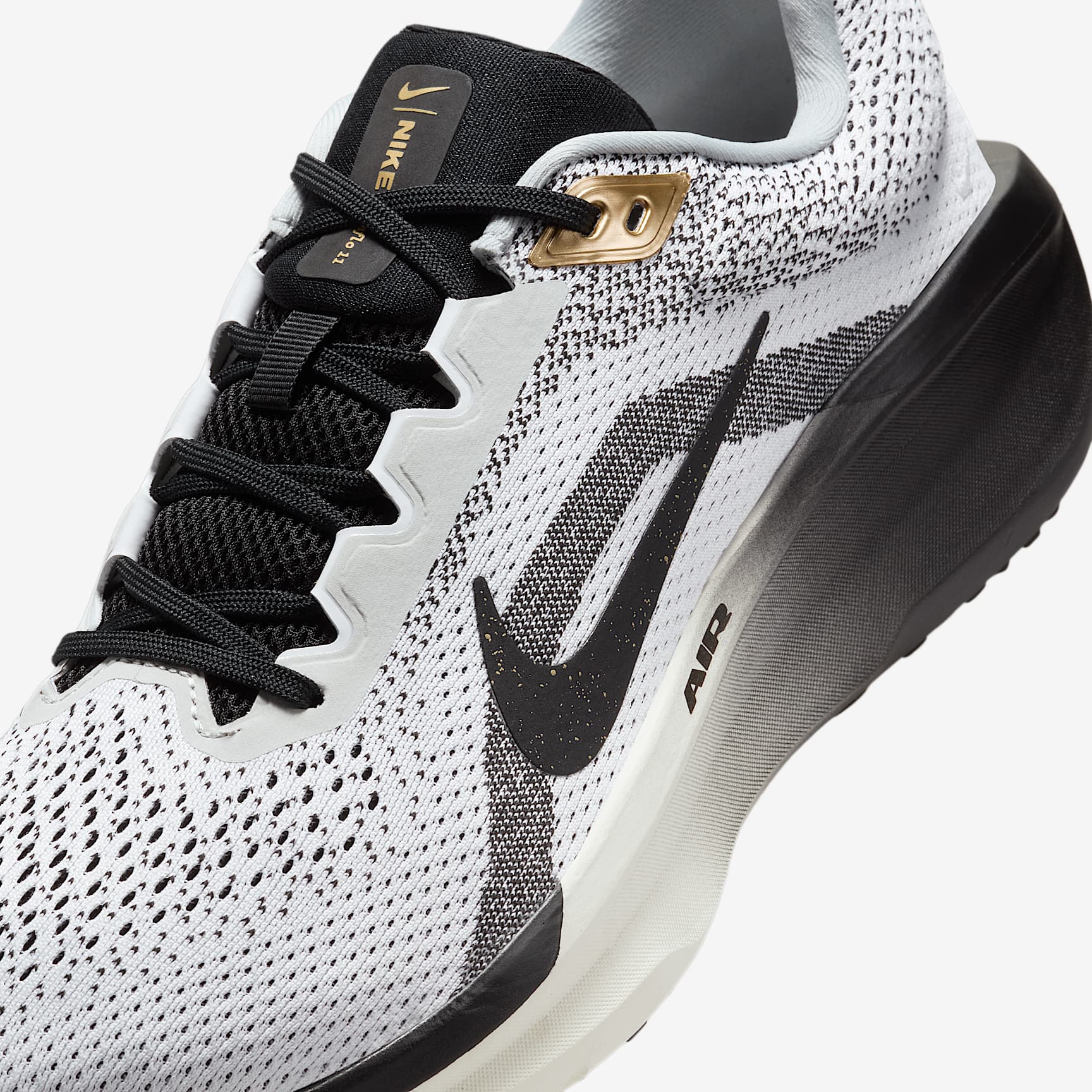 Nike Winflo 11 SE Men's Road Running Shoes