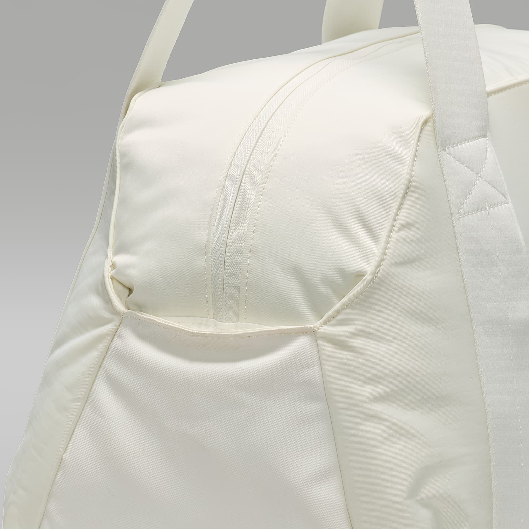 Jordan Alpha Duffel Bag (46.8L)