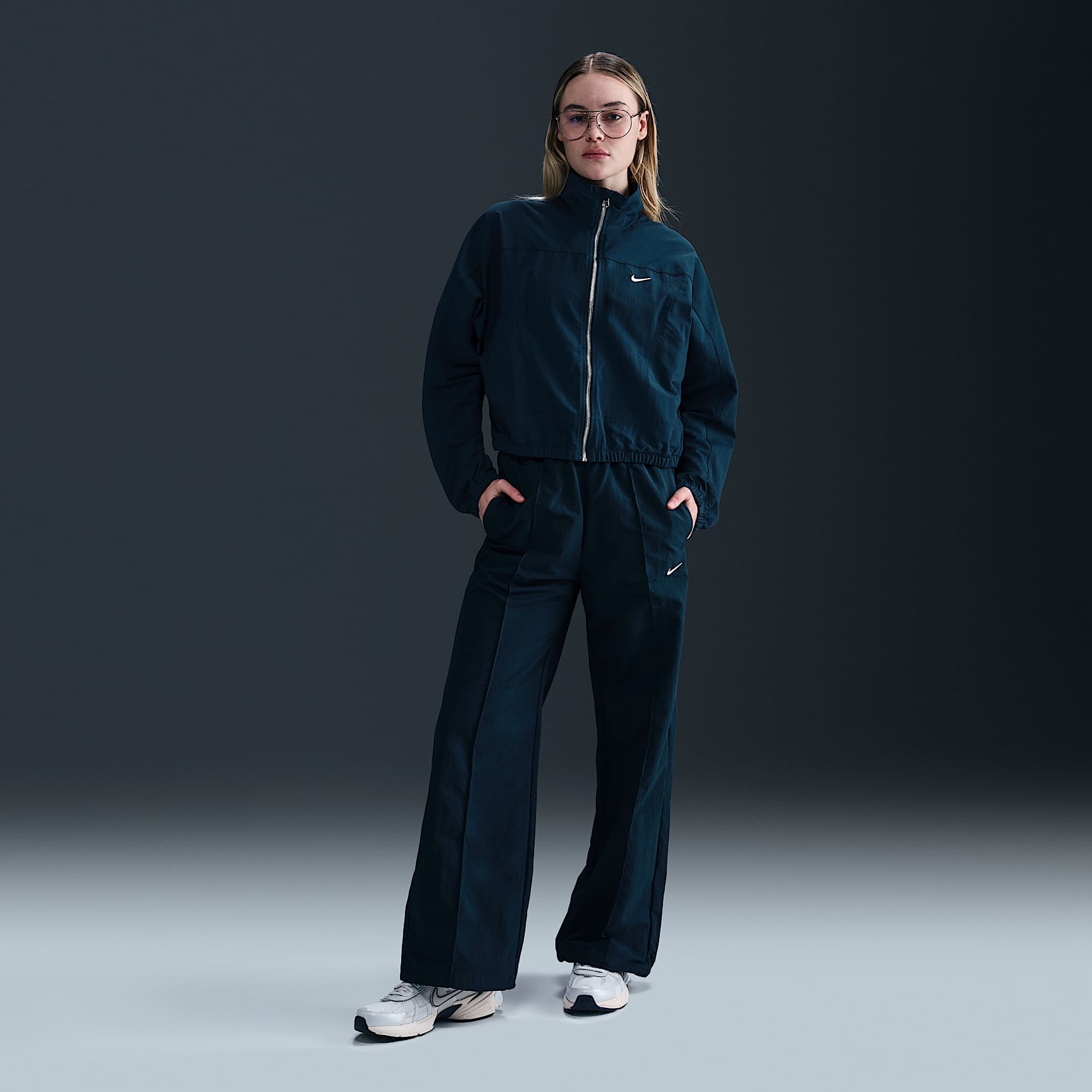 Nike Sportswear Everything Wovens Women's Oversized Repel UV Protection Jacket
