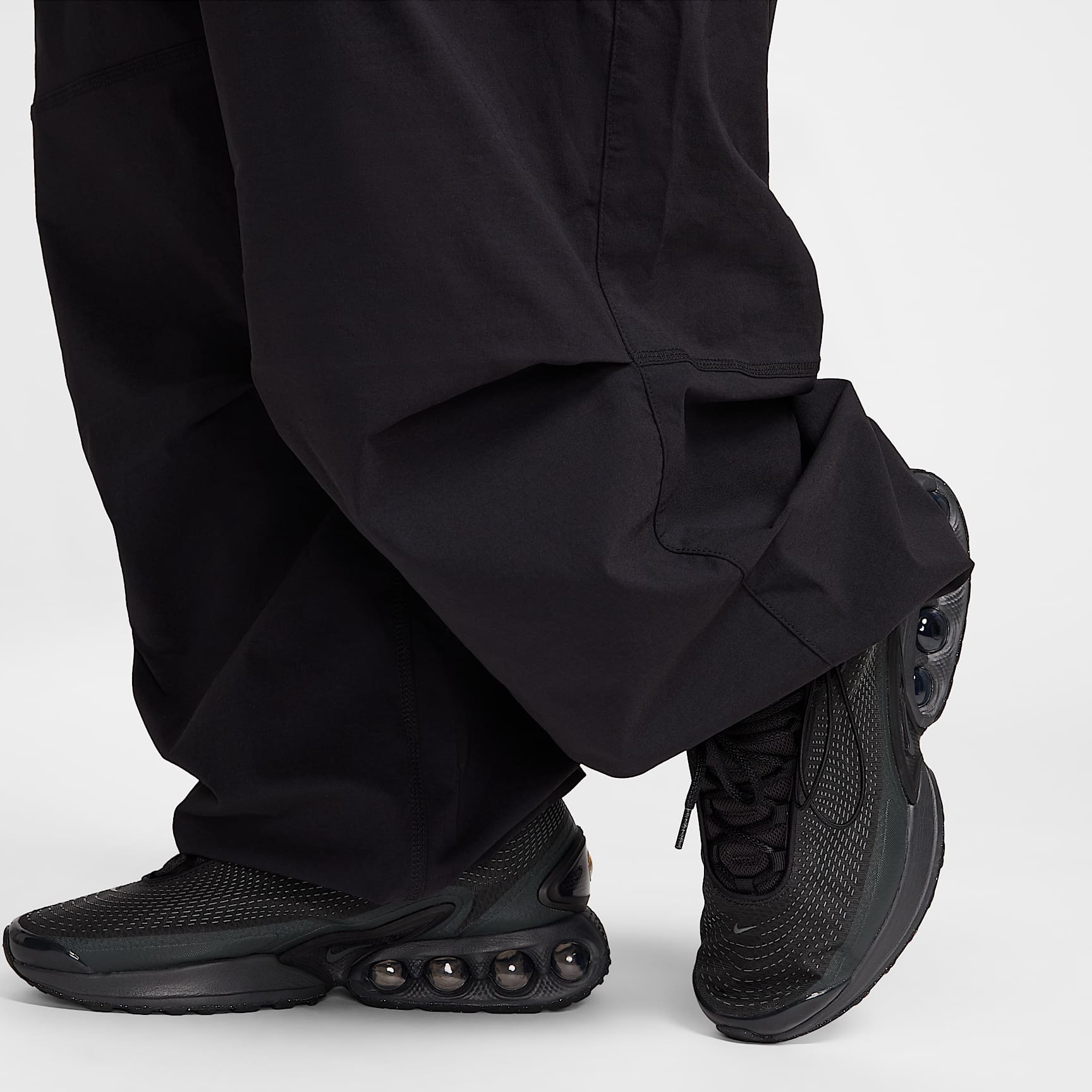 Nike Tech Men's Woven Oversized Pants