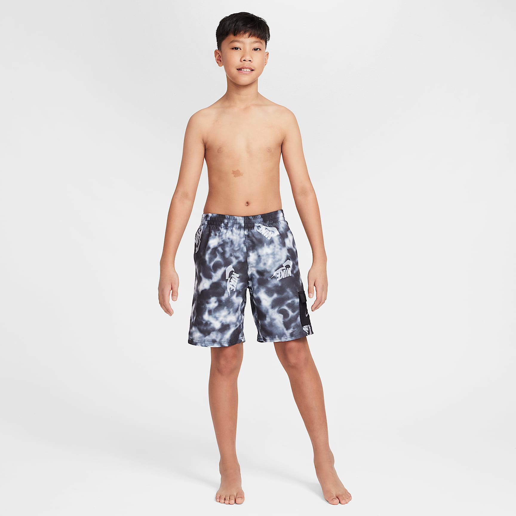 Nike Swim Voyage Big Kids' (Boys') 7" Brief-Lined Cargo Shorts