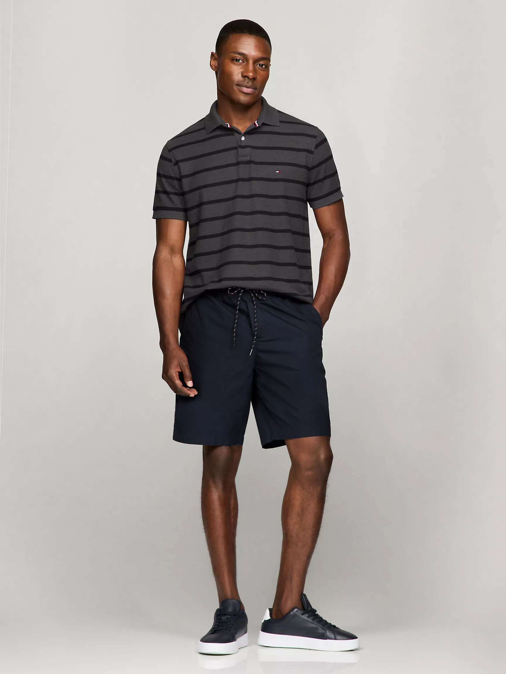 Мужское поло Tommy Hilfiger, Полосатое влагоотводящее поло стандартного кроя
