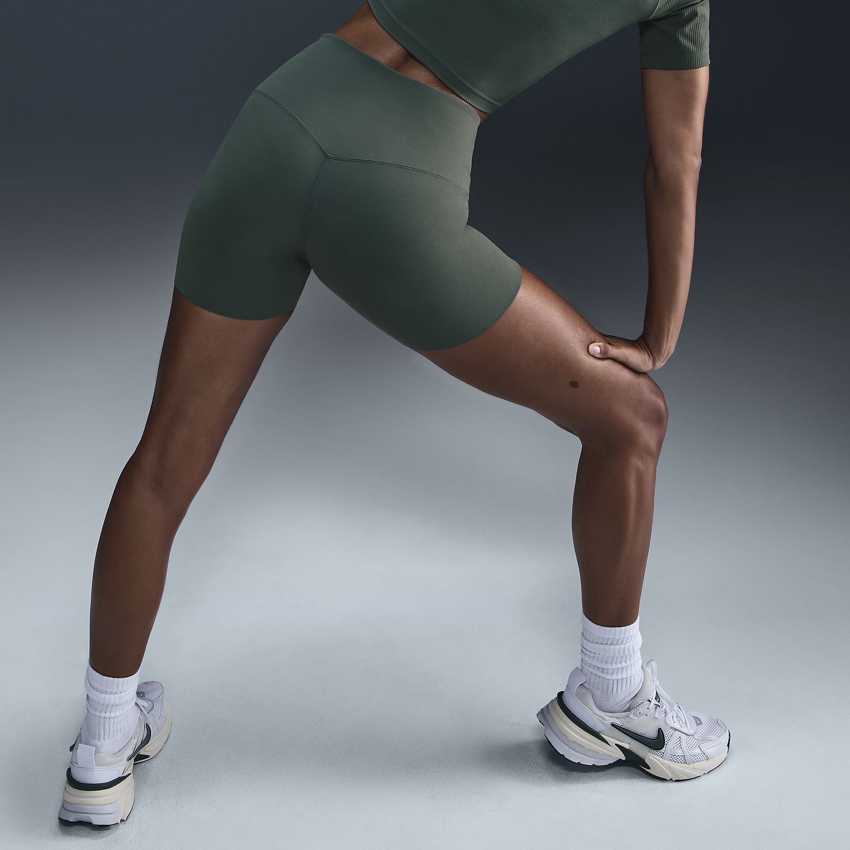 Nike Zenvy Women's Gentle-Support High-Waisted 5" Biker Shorts