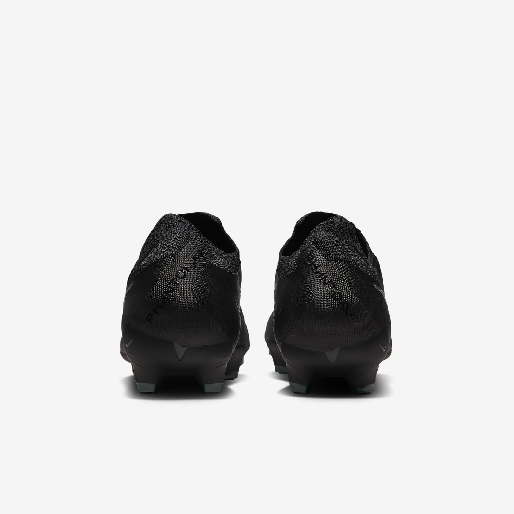 Nike Phantom GX 2 Pro FG Low-Top Soccer Cleats