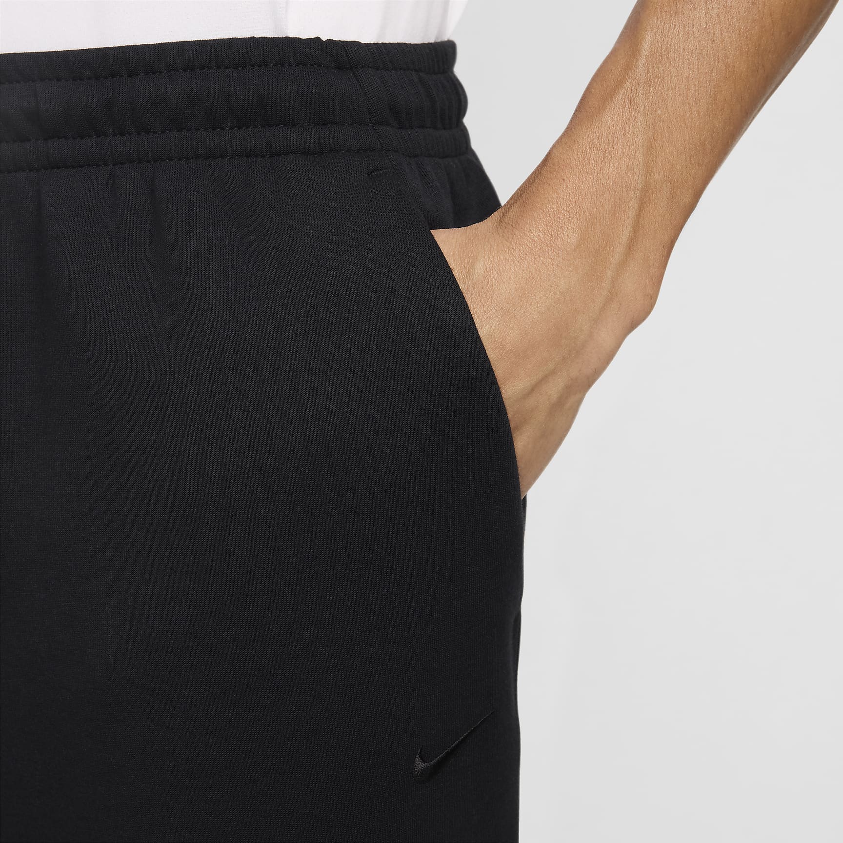 Nike Primary Fleece Men's Dri-FIT UV Tapered Performance Pants