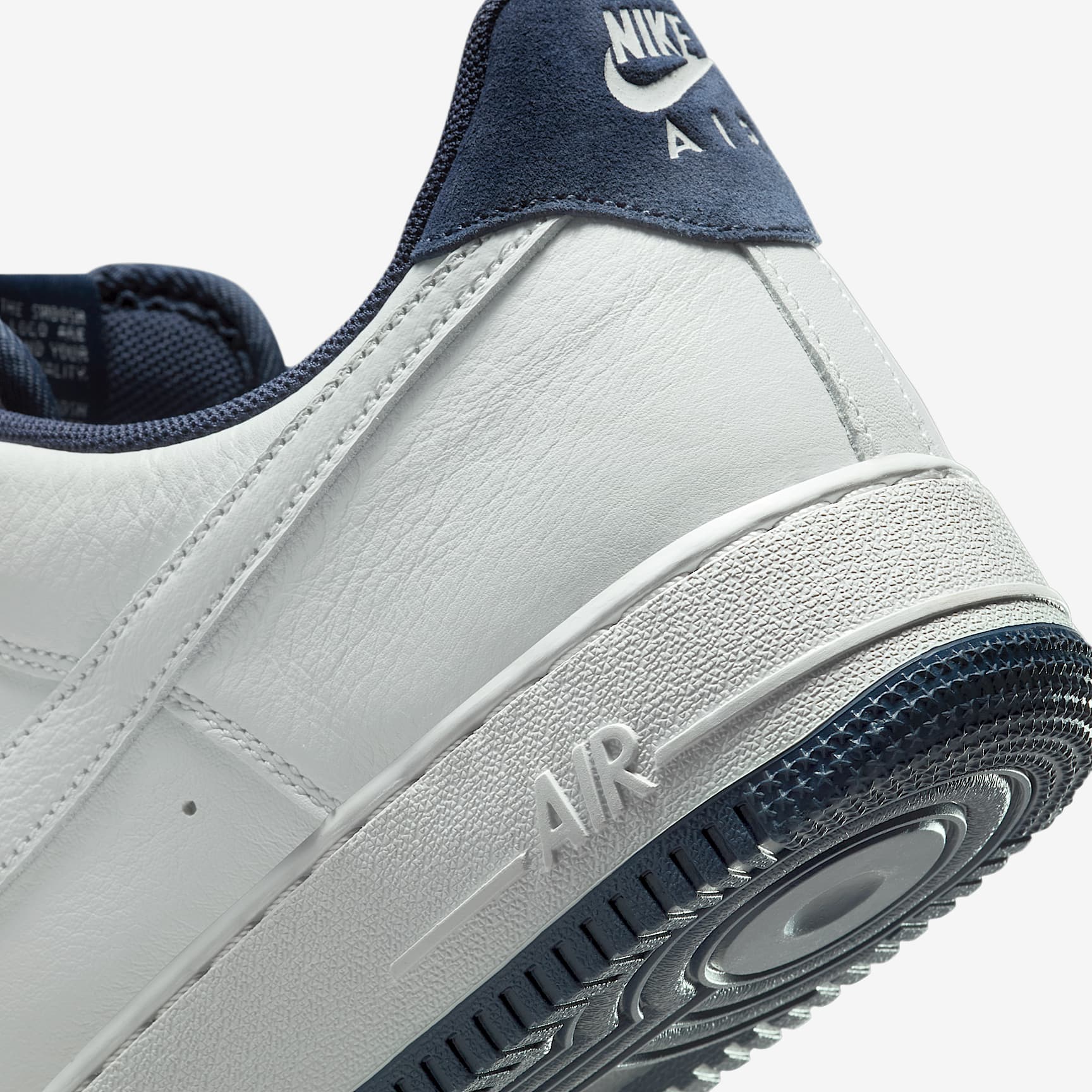 Nike Air Force 1 '07 LV8 Men's Shoes