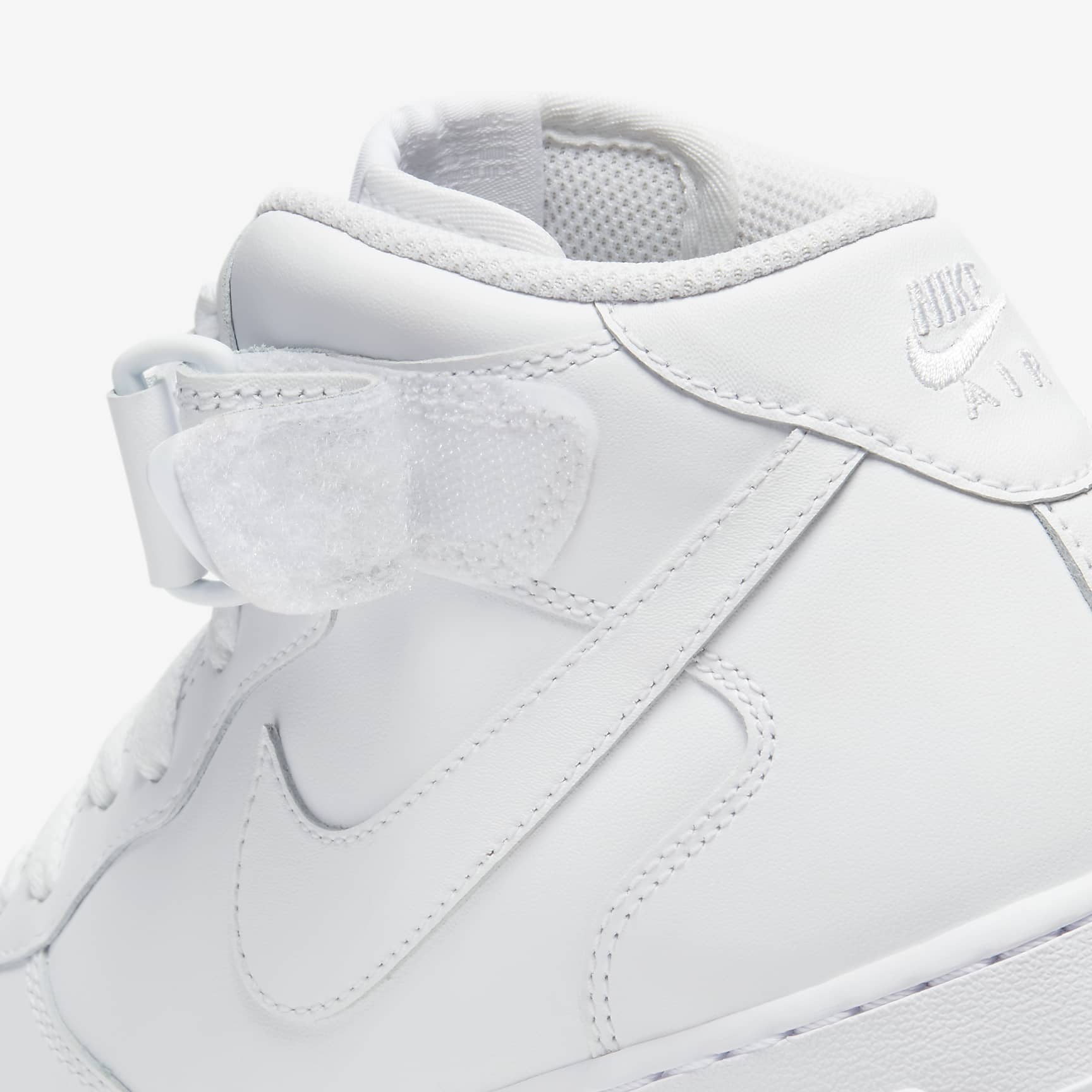 Nike Air Force 1 '07 Mid Women's Shoe