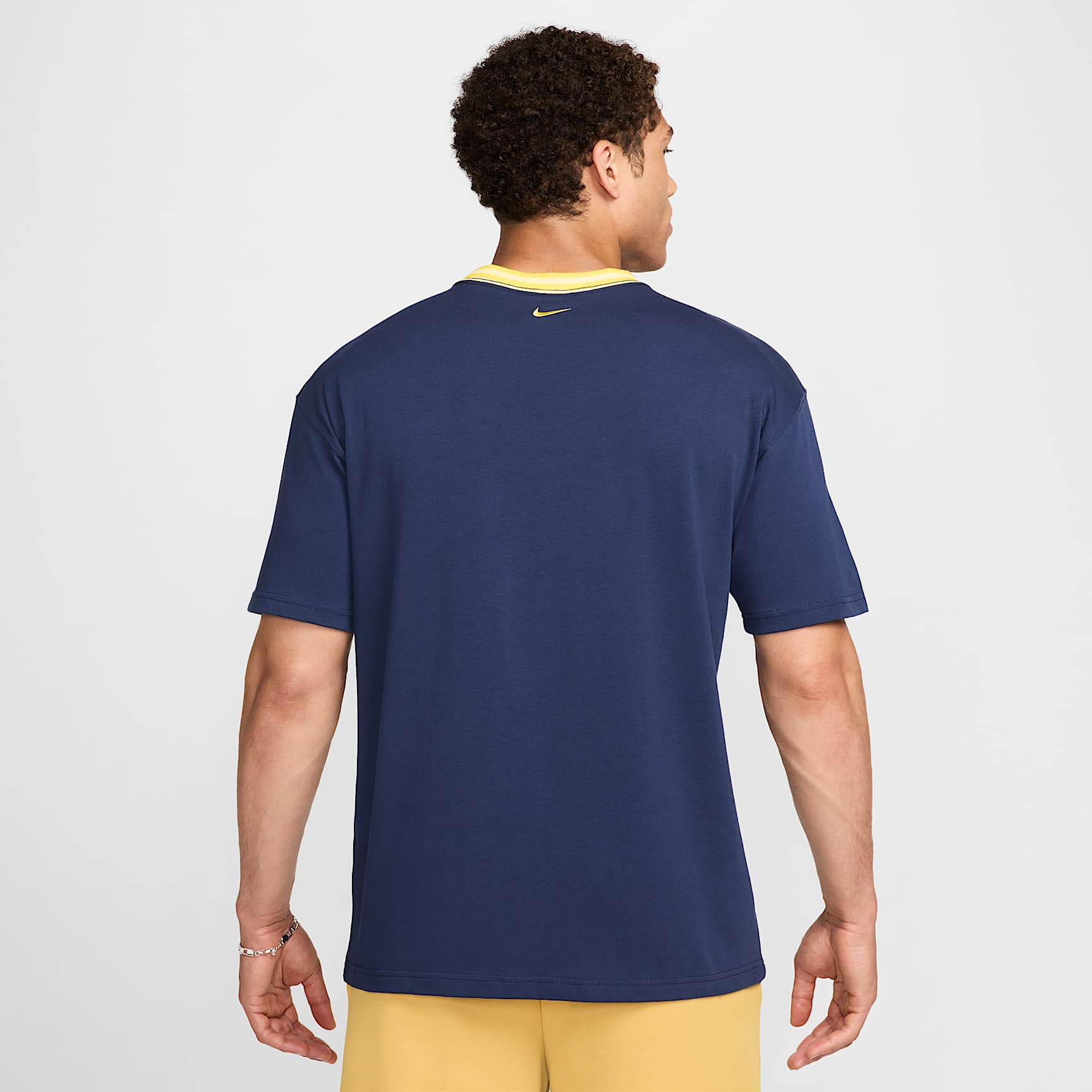 Paris Saint-Germain Premium Essential Men's Nike Soccer T-Shirt