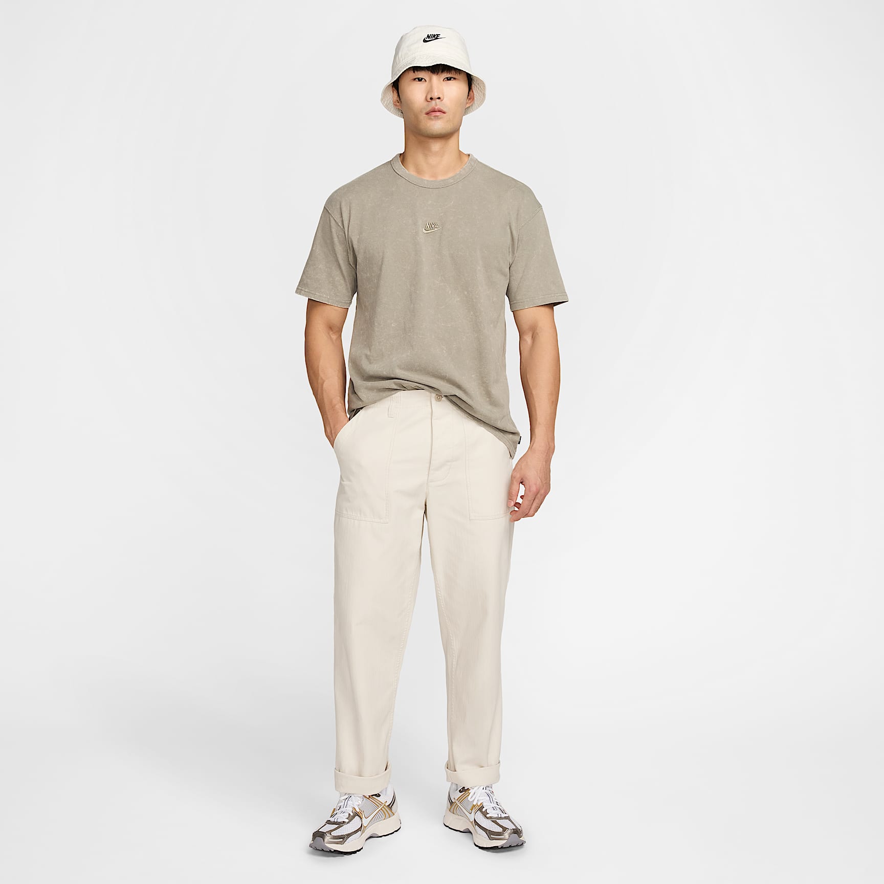 Nike Sportswear Premium Essentials Men's Max90 T-Shirt