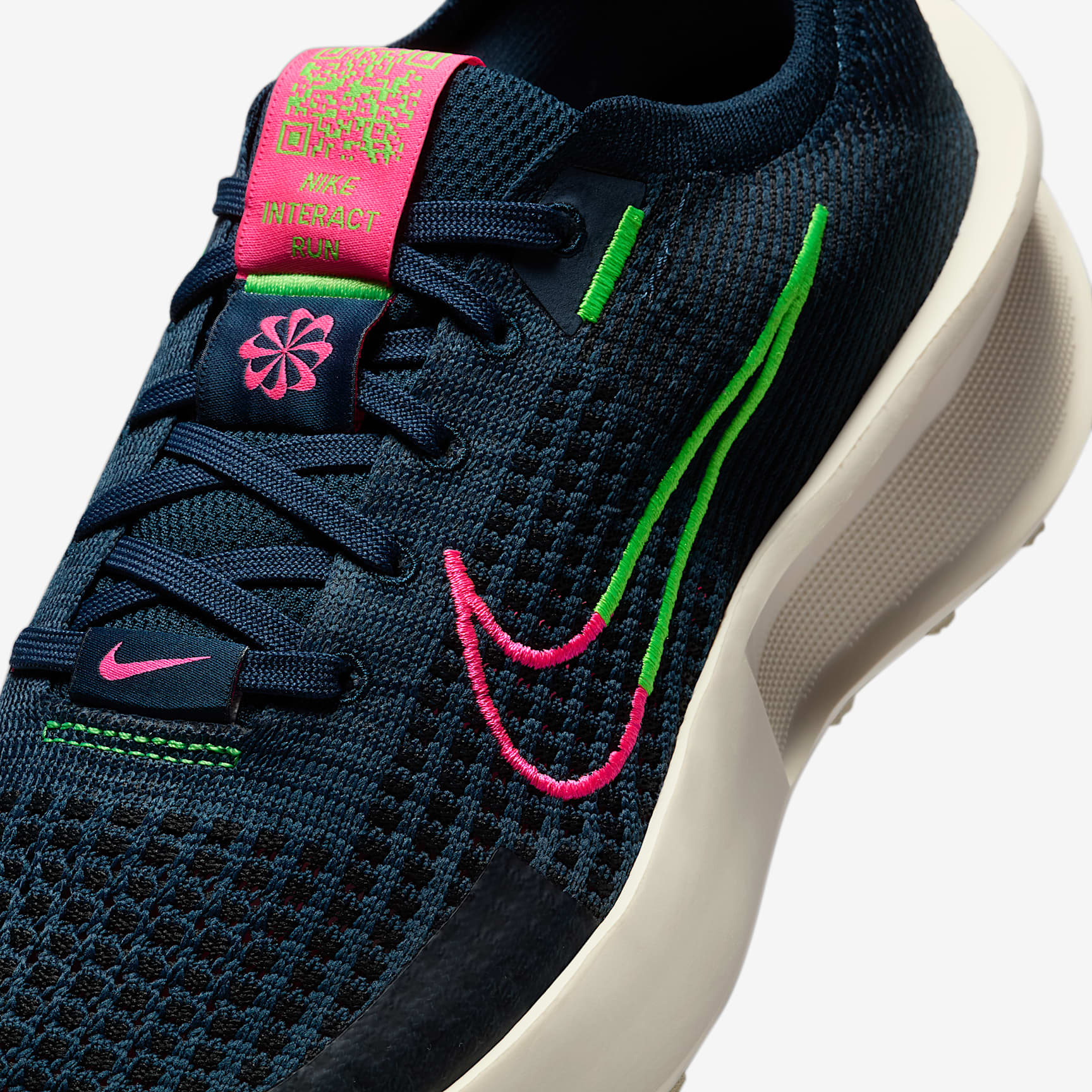 Nike Interact Run Women's Road Running Shoes
