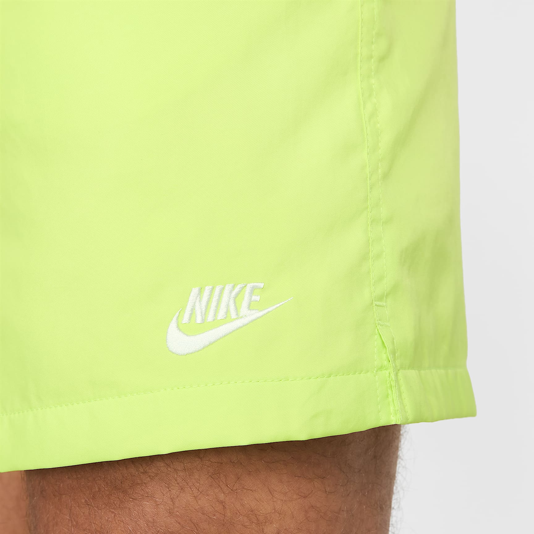 Nike Club Men's Woven Flow Shorts