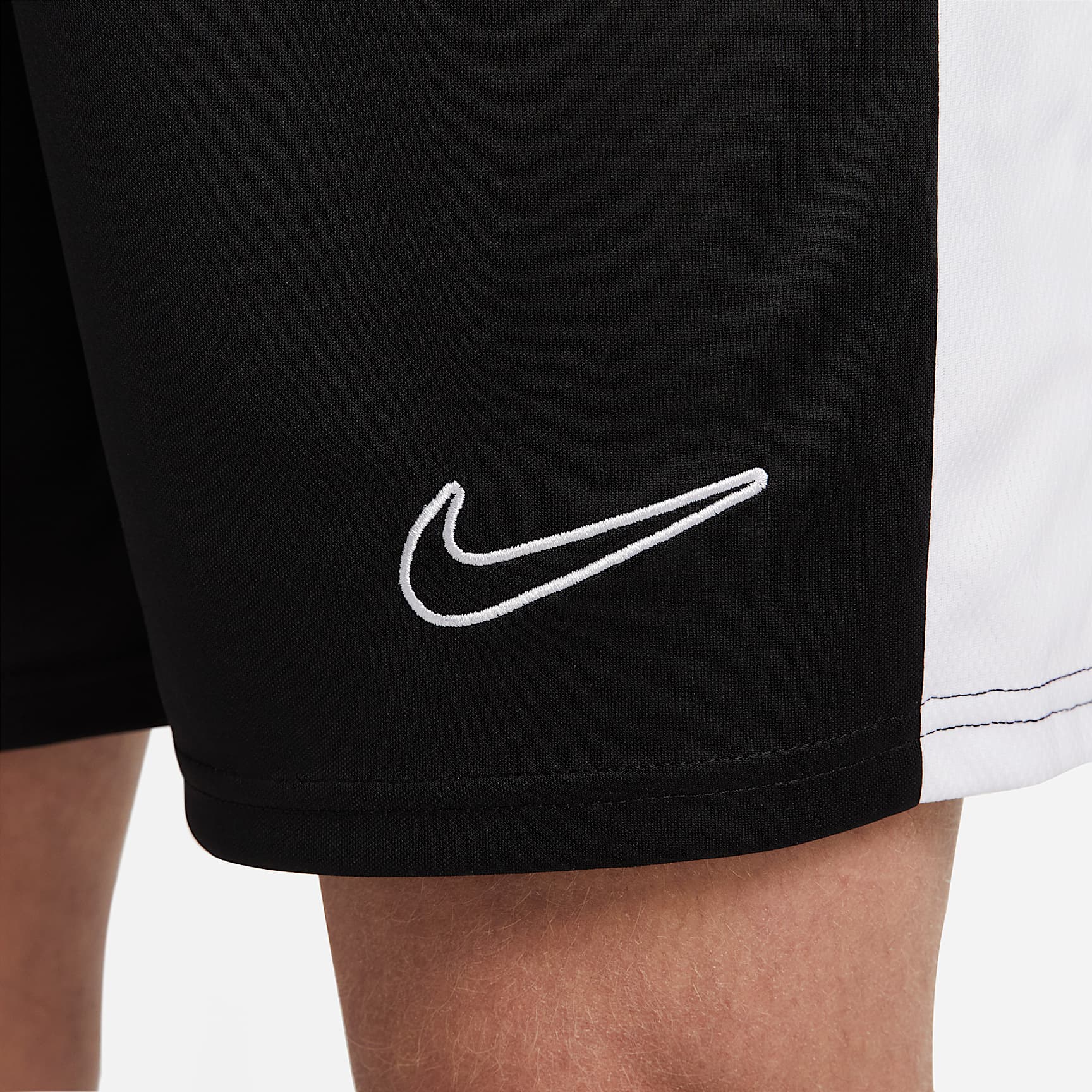 Nike Dri-FIT Academy Men's Dri-FIT Soccer Shorts