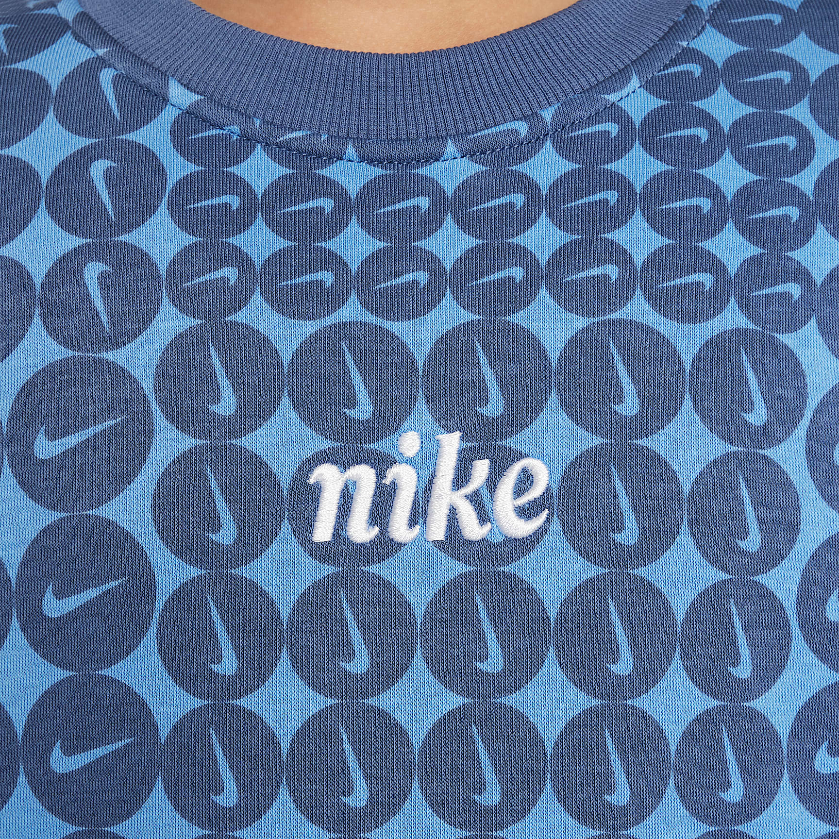 Nike Sportswear Club Fleece Big Kids' (Girls') Oversized Crew-Neck Sweatshirt