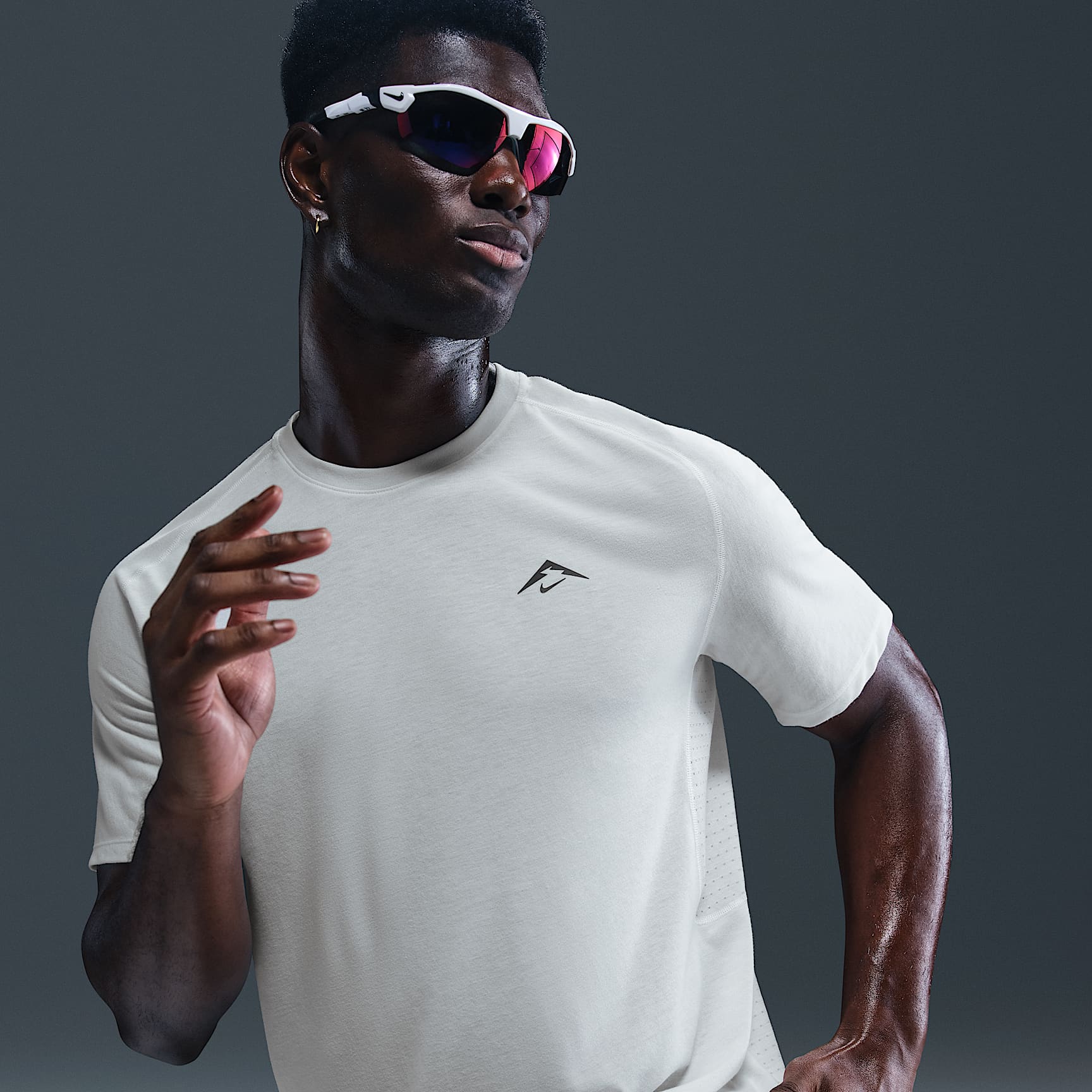 Nike Solar Chase Men's Dri-FIT ADV Short-Sleeve Running Top