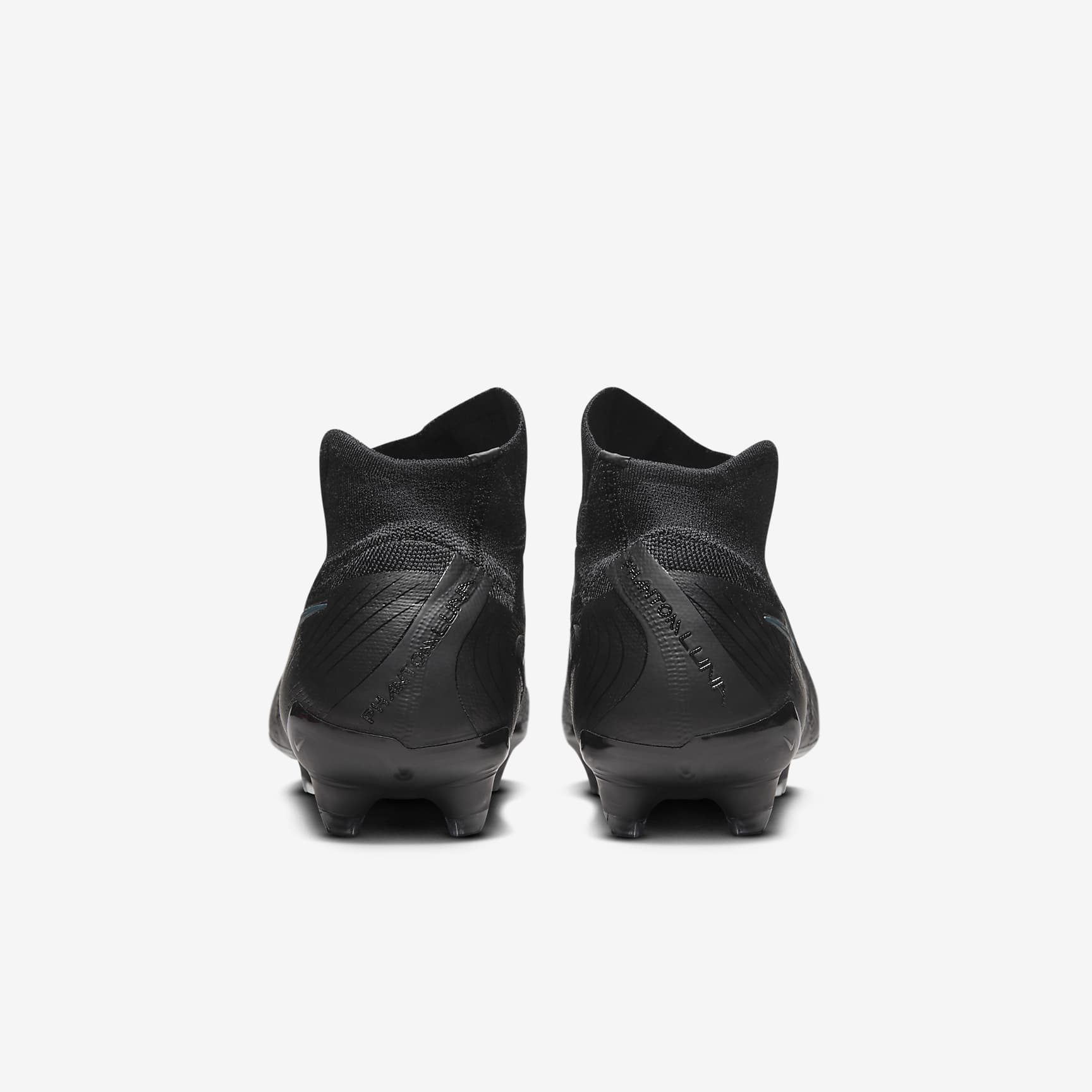 Nike Phantom Luna 2 Elite FG High-Top Soccer Cleats