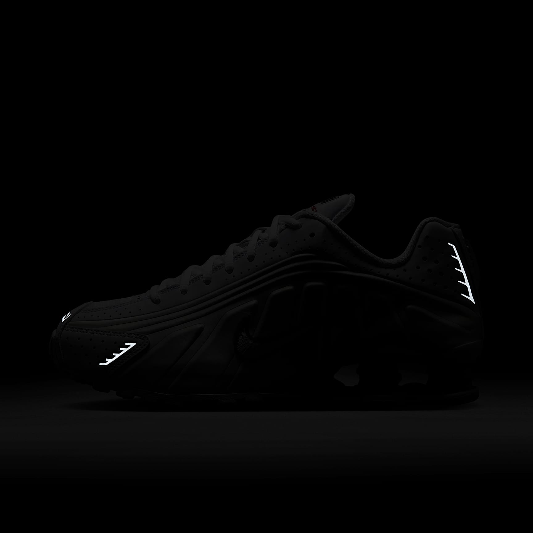 Nike Shox R4 Women's Shoes