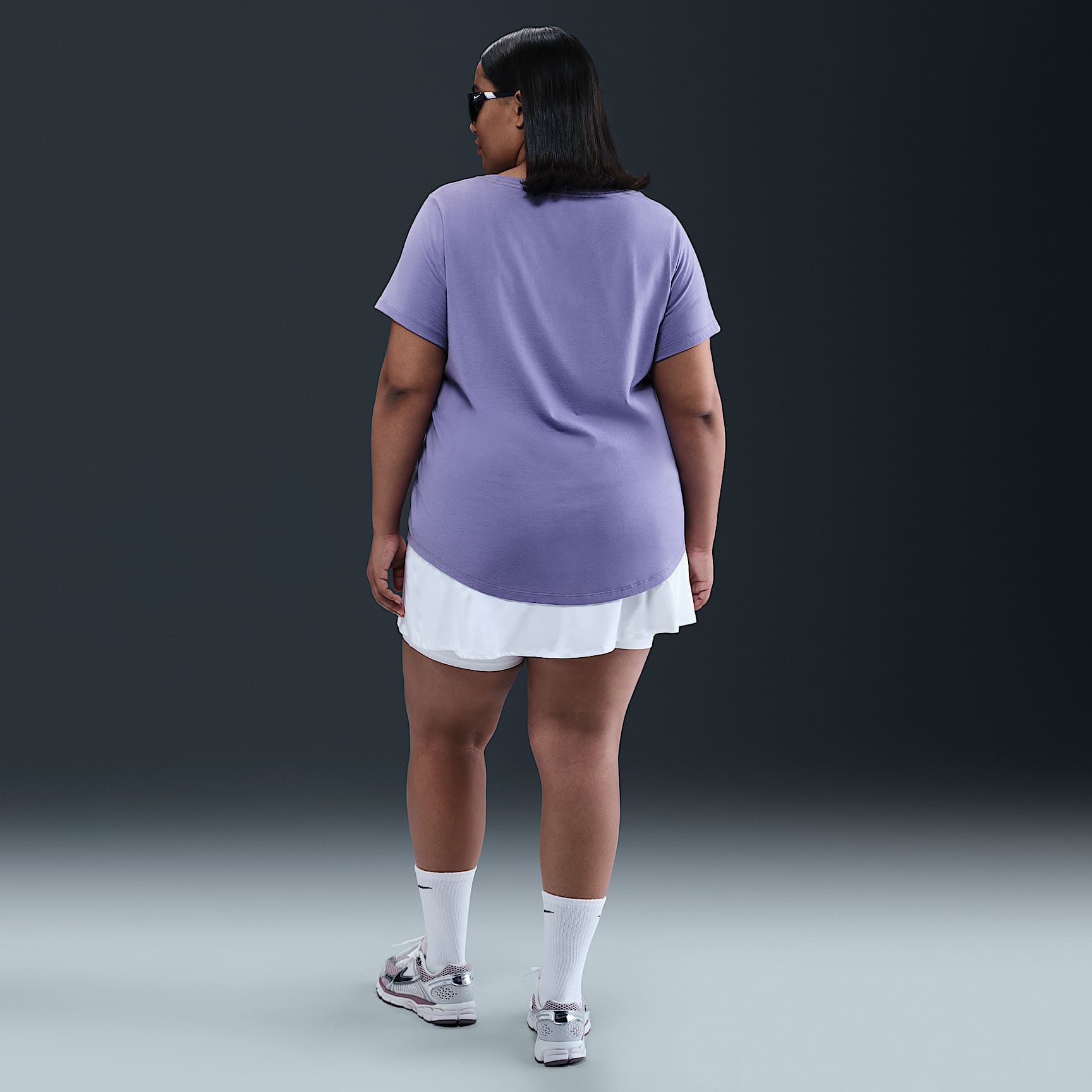 Nike Sportswear Essentials Women's Logo T-Shirt (Plus Size)