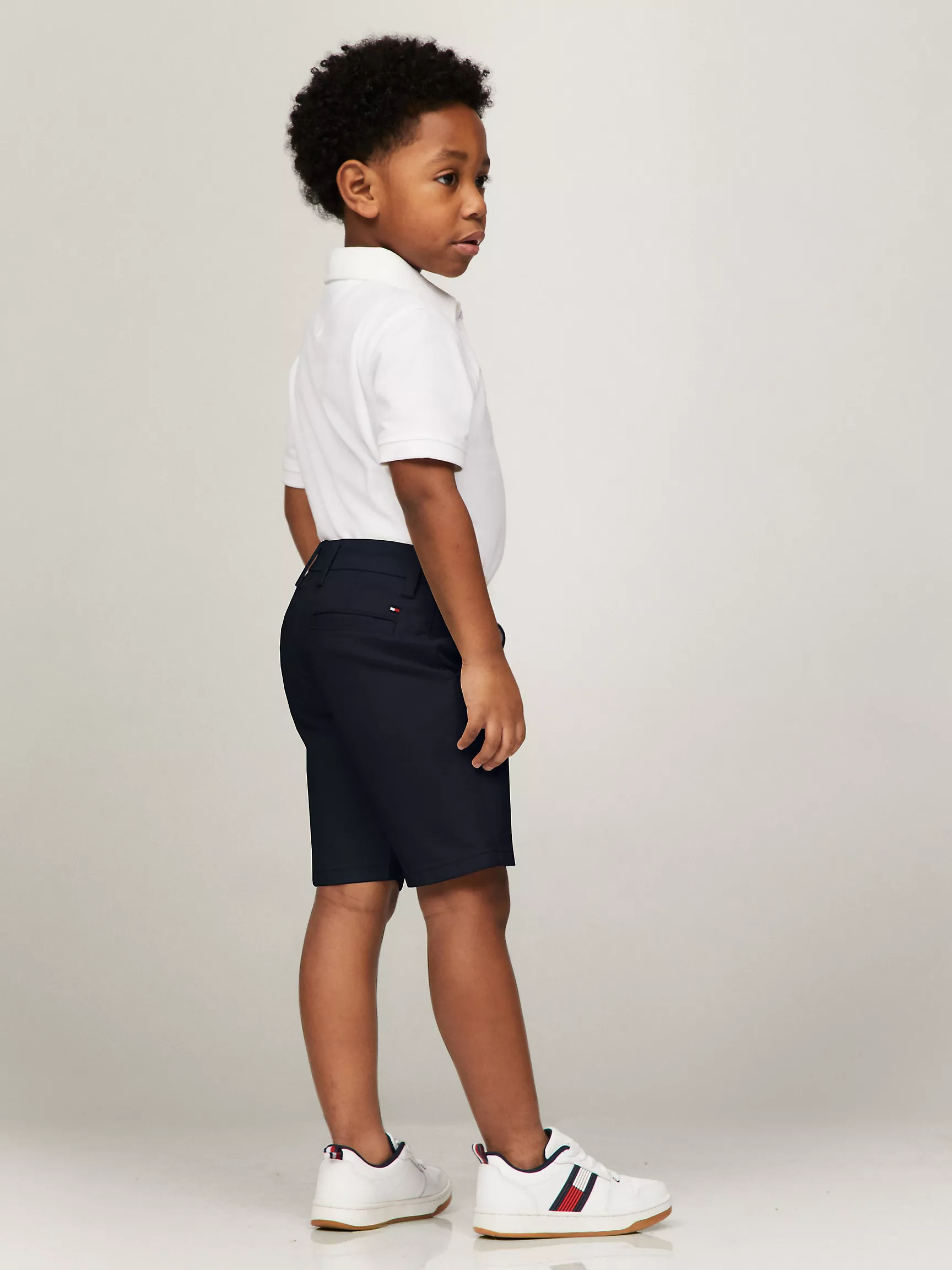 Короткие шорты для мальчиков Tommy Hilfiger, Детские однотонные эластичные шорты чинос