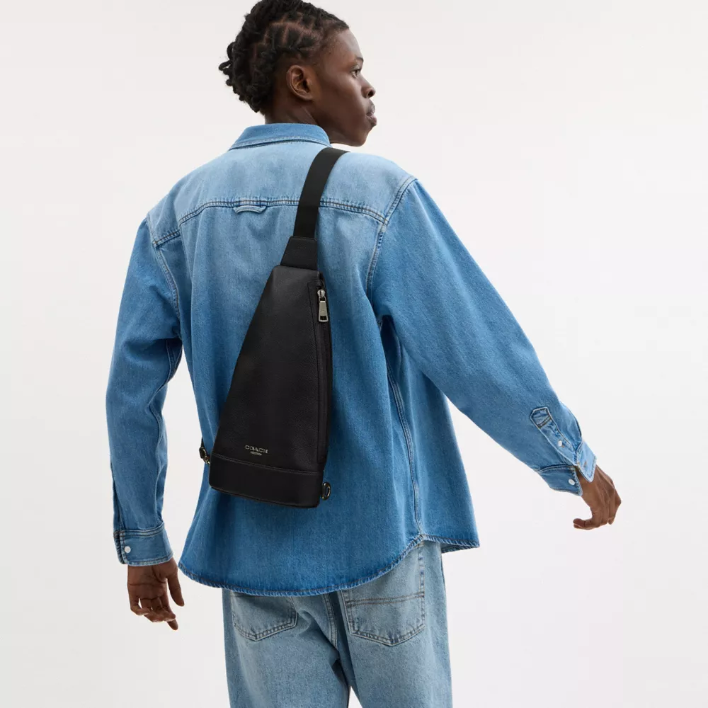 Сумка COACH Dominic Sling Pack