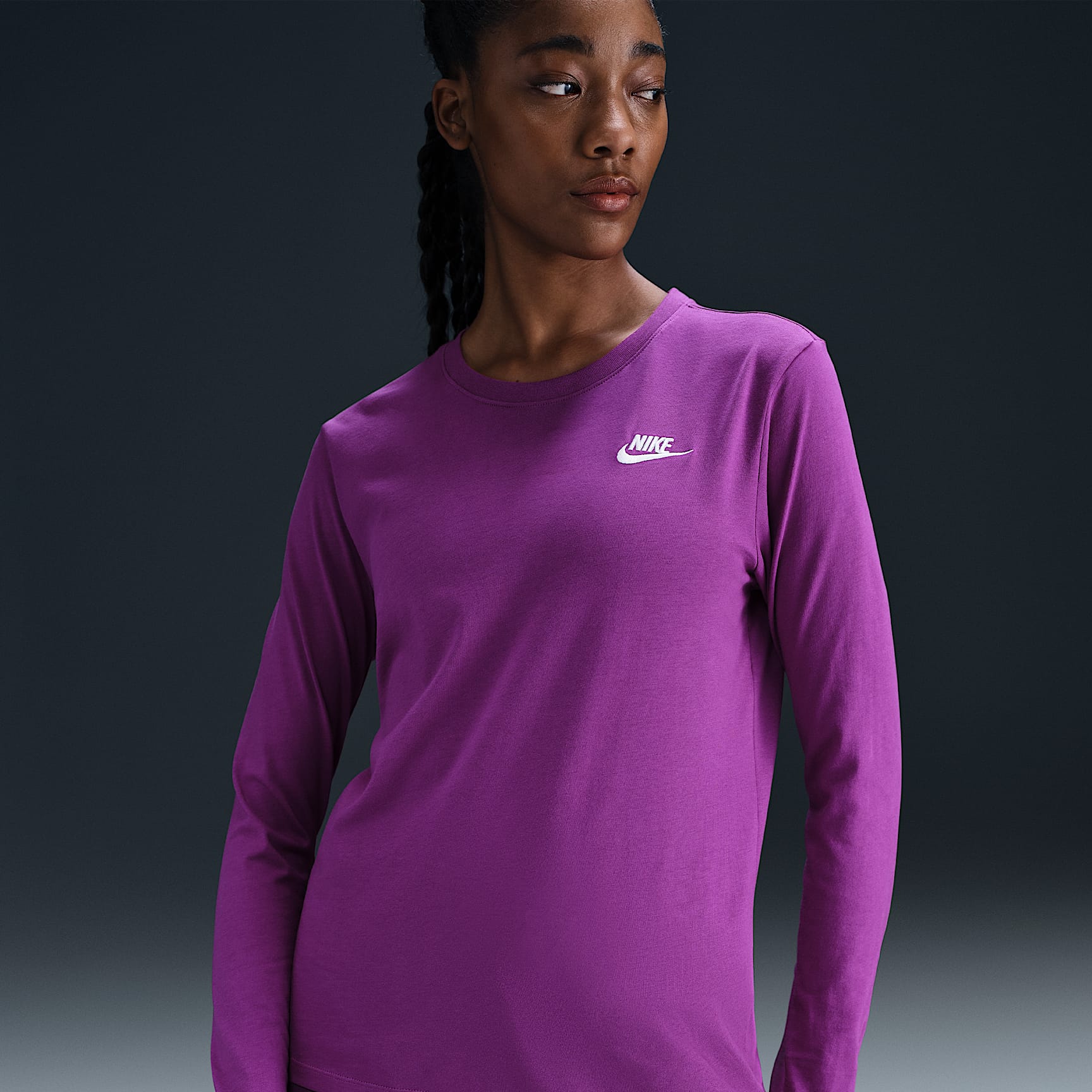 Nike Sportswear Club Women's Long-Sleeve T-Shirt