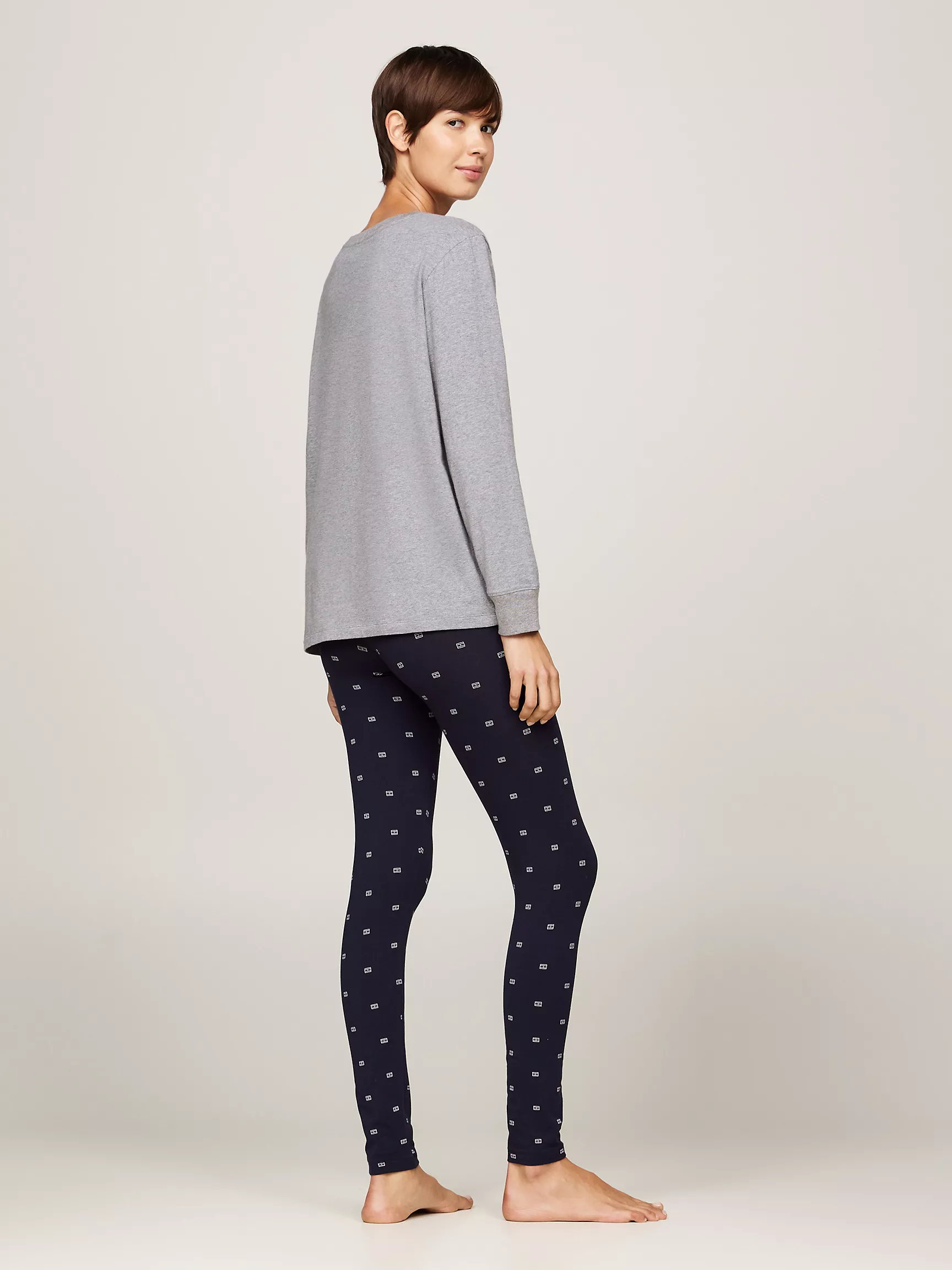 Женская домашняя одежда Tommy Hilfiger, Пижамный комплект (топ, леггинсы и маска для сна)