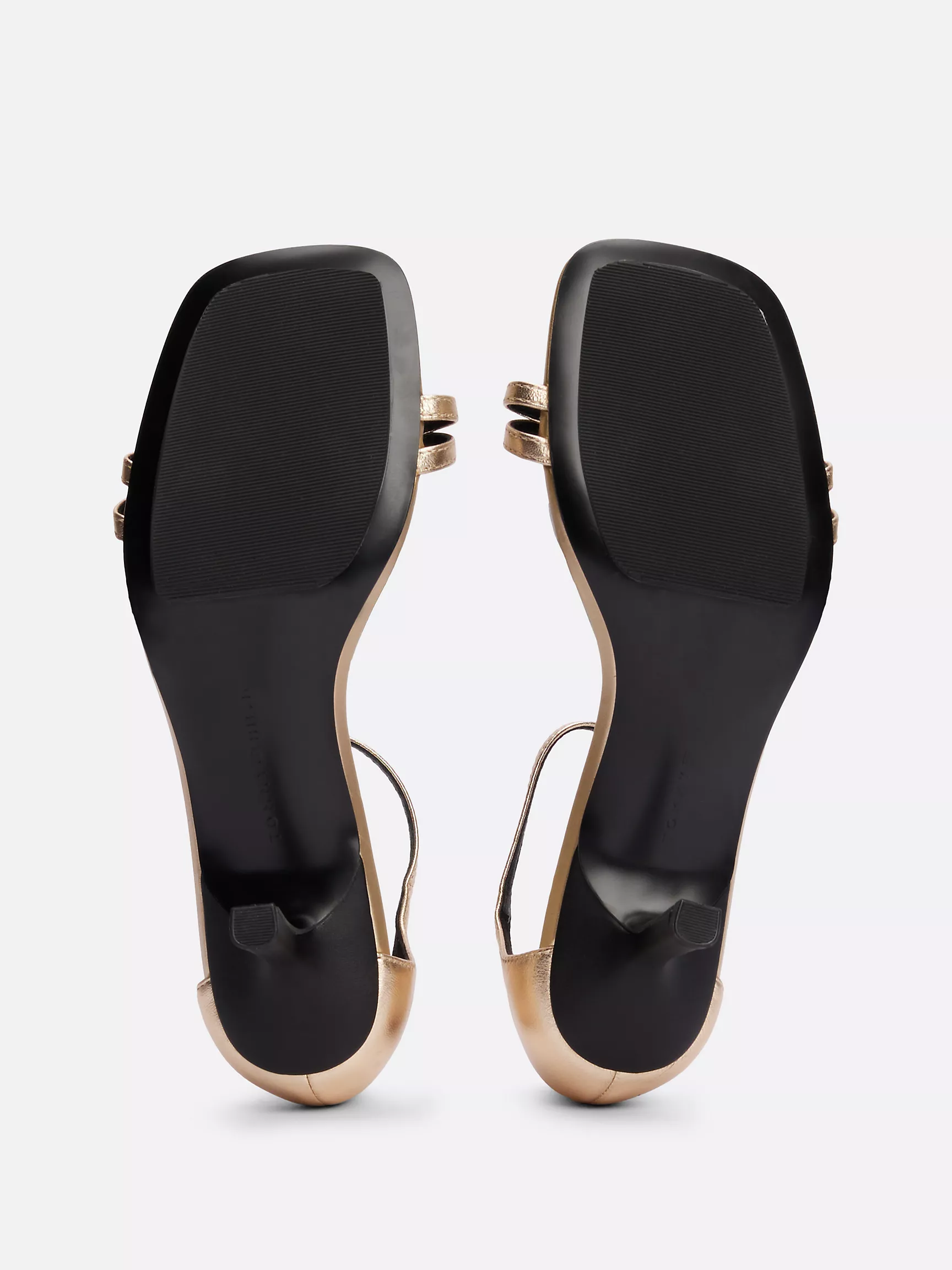 Женская обувь Tommy Hilfiger, Металлизированные туфли на низком каблуке с ремешком и монограммным узором