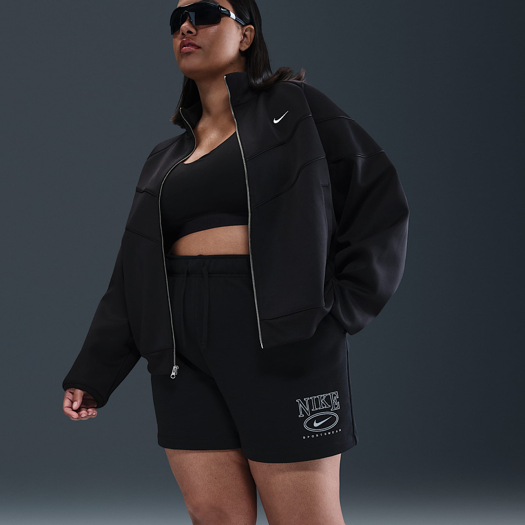 Nike Sportswear Club Fleece Women's Mid-Rise 4" Graphic Shorts (Plus Size)